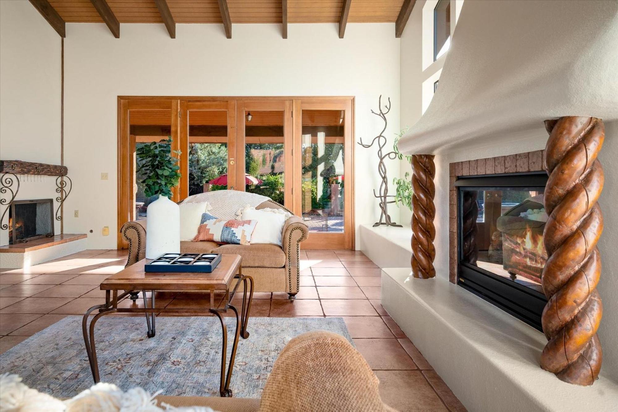 Apartment Adobe Village Suite- Country *