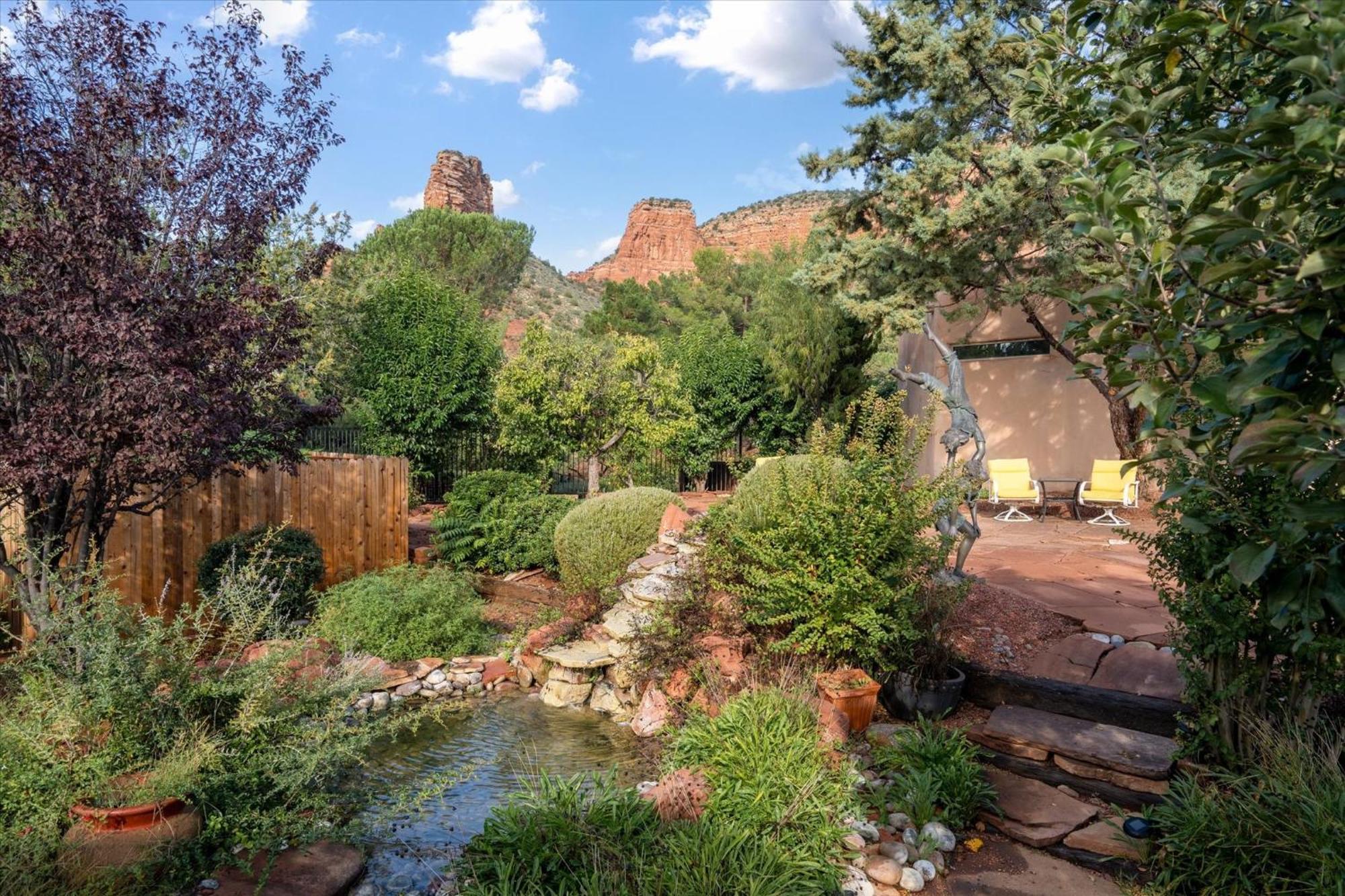 Adobe Village Suite- Country Sedona