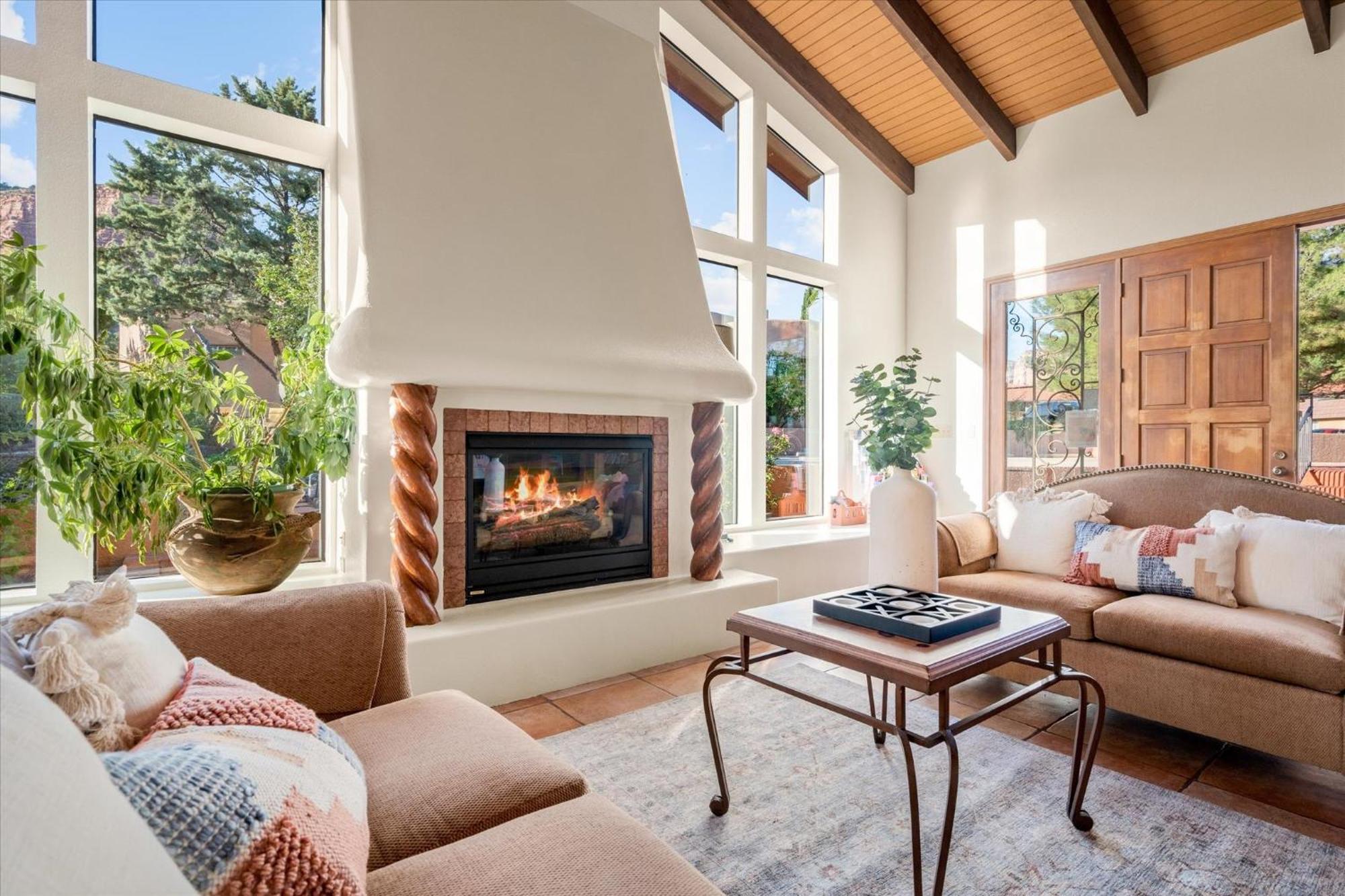 Adobe Village Suite- Country Sedona