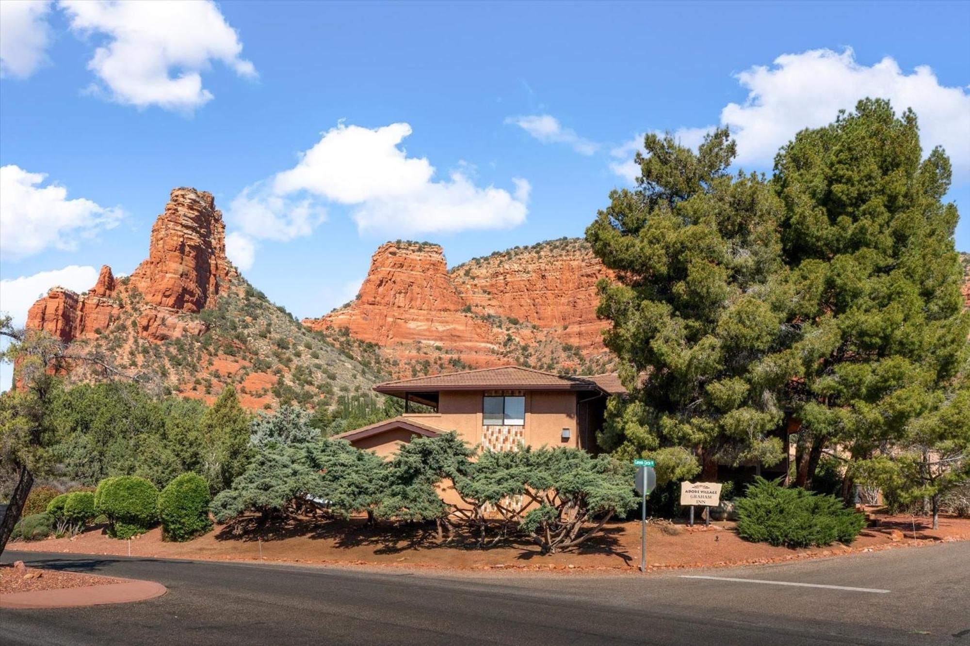 Apartment Adobe Village Suite- Painted Desert