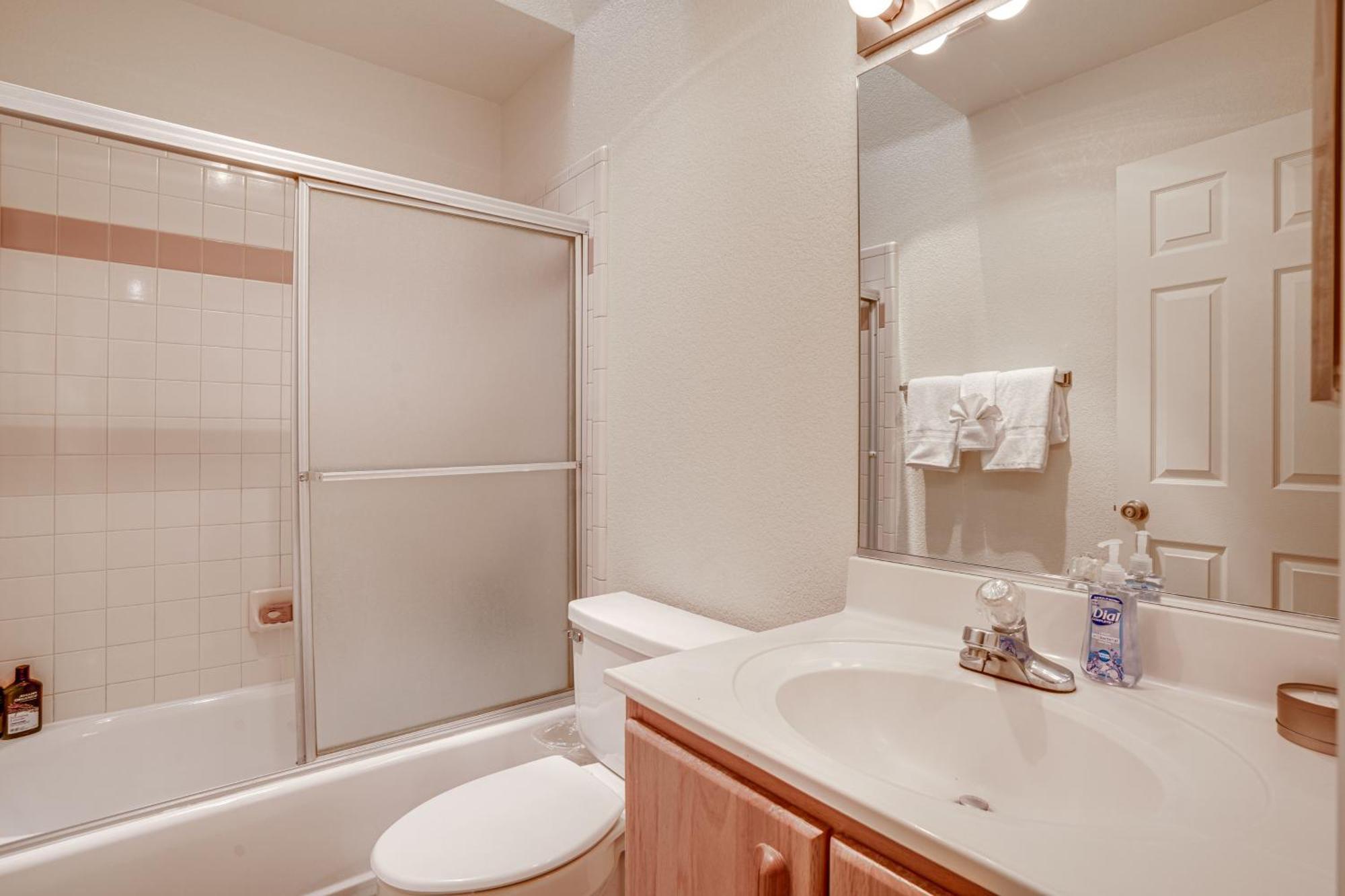 Apartment On Scenic Golf Course With Pool Access!