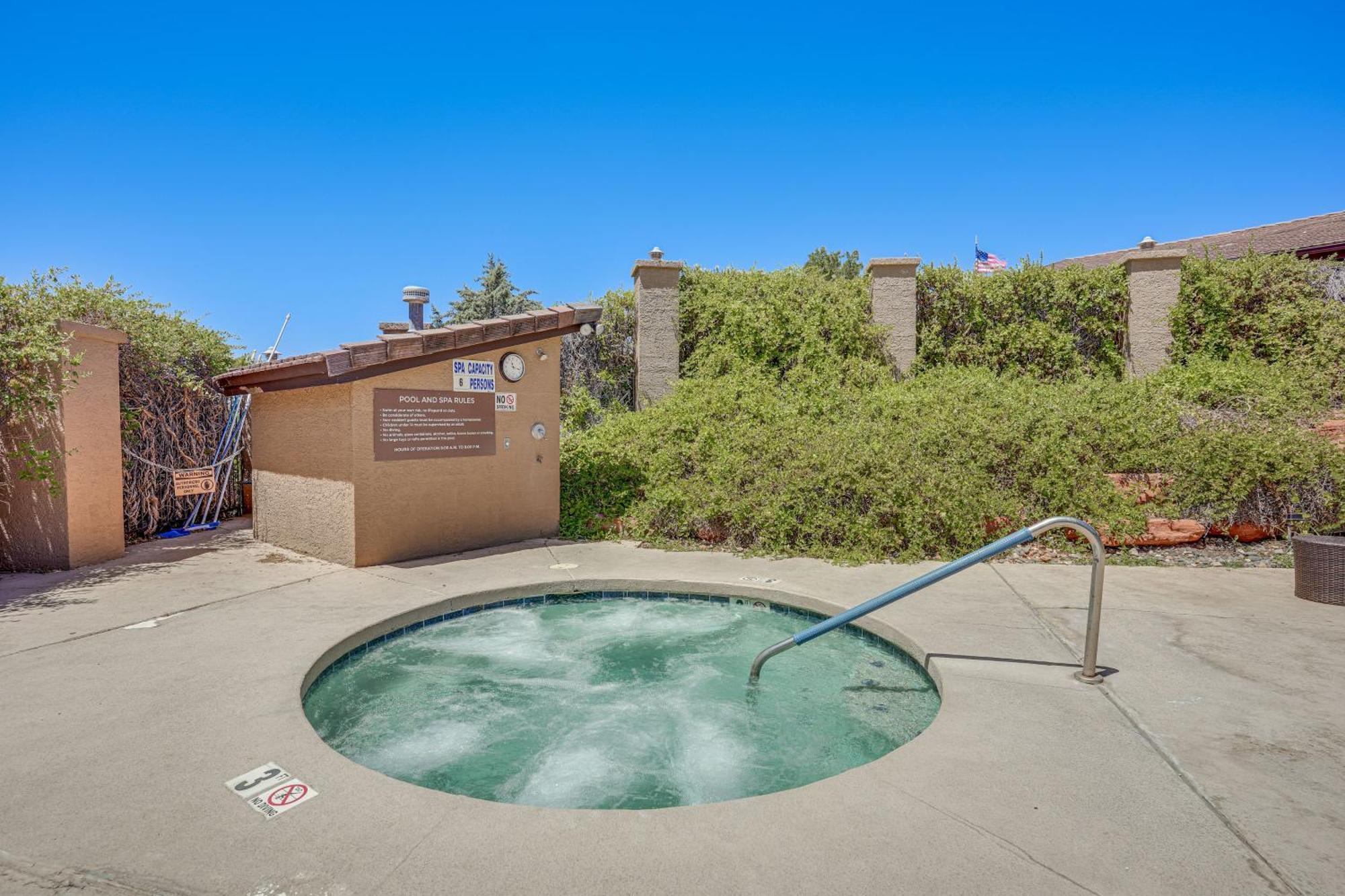 On Scenic Golf Course With Pool Access! *