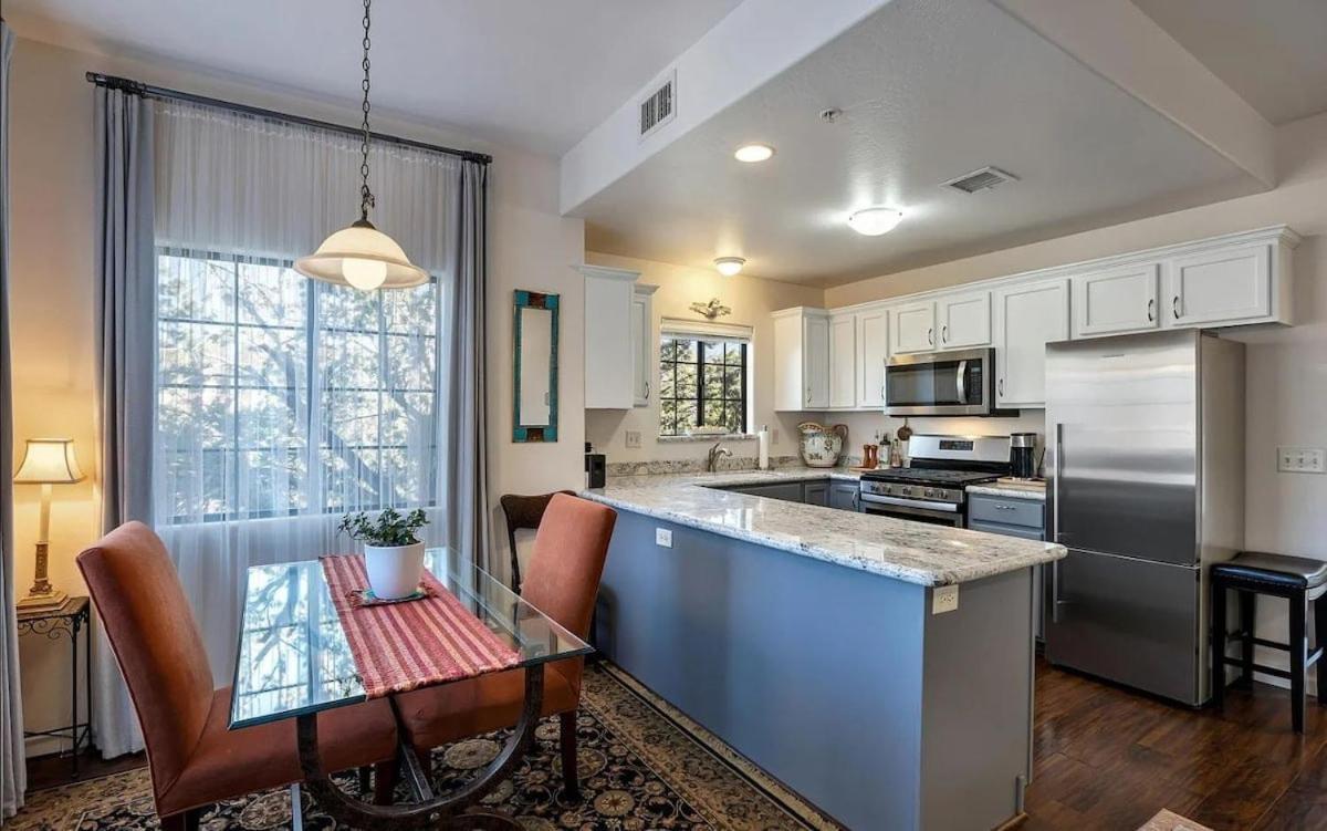 New The Grasshopper With Balcony, Heart Of * Sedona