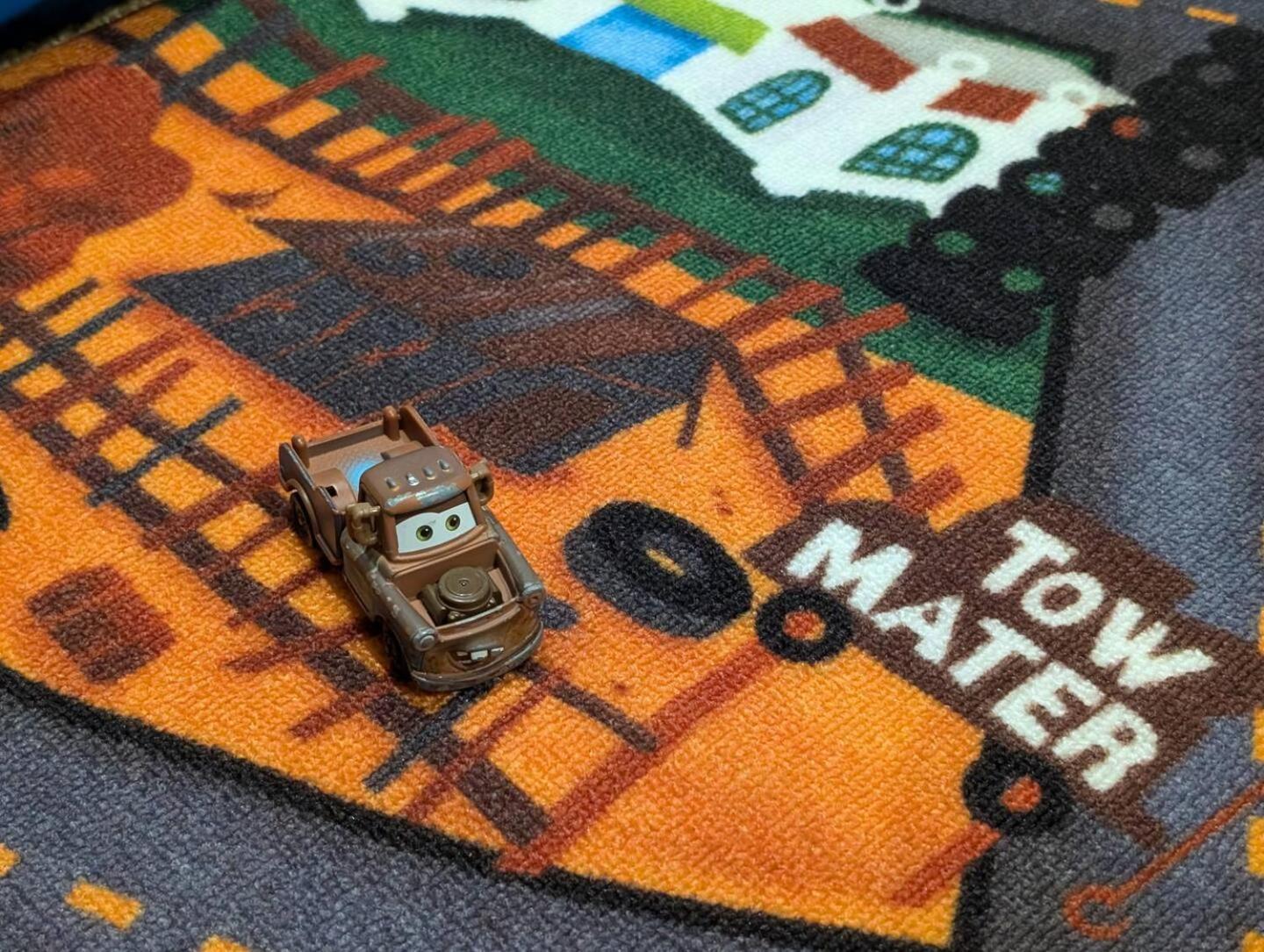 Holiday home Cars Themed! Unique Design 4bd, Gmrm!