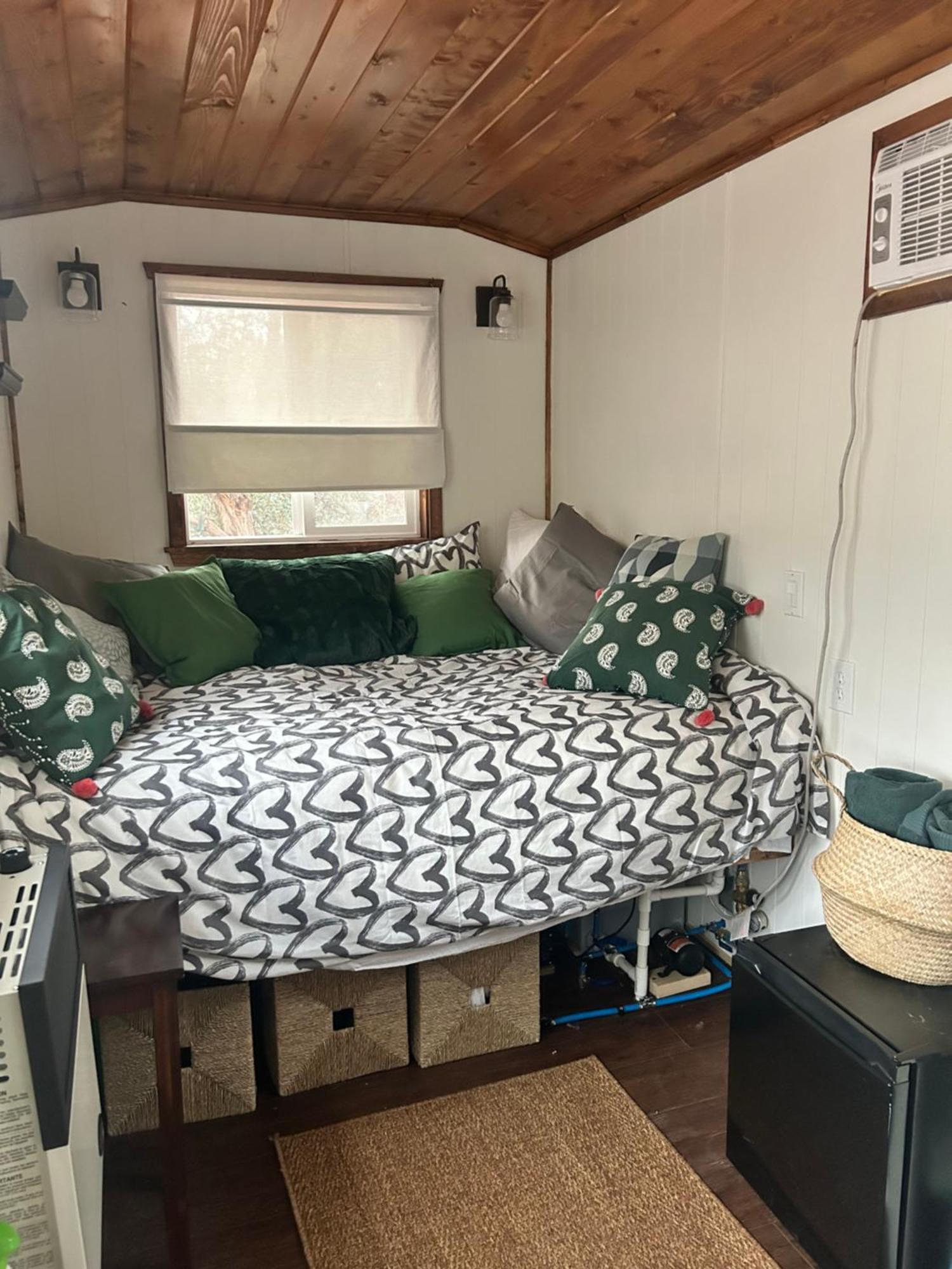 The Tiny House Guest house *