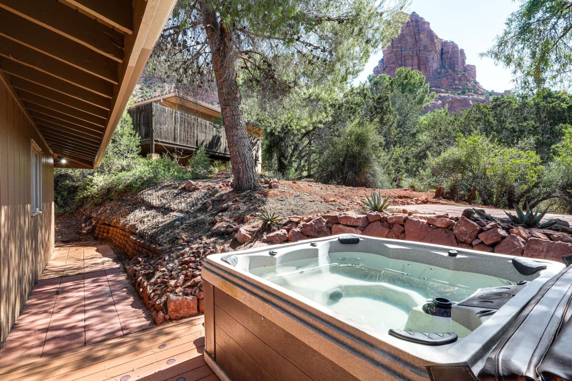 With Private Hot Tub And Mountain Views!