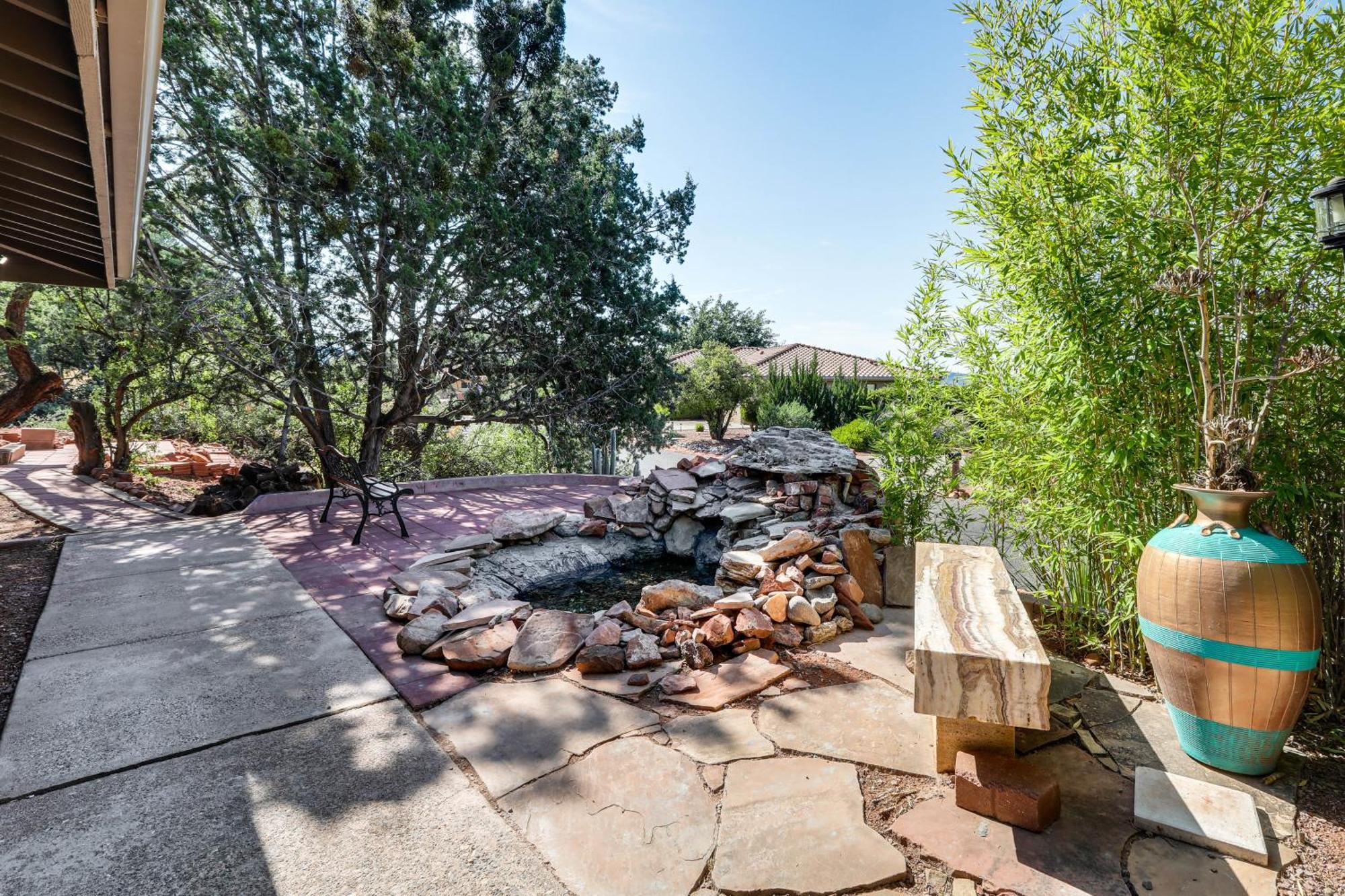 With Private Hot Tub And Mountain Views! *