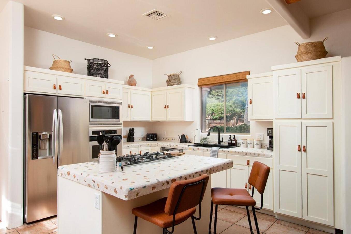Holiday home Enchanted Adobe Hideaway Whot Tub & Giant Chess