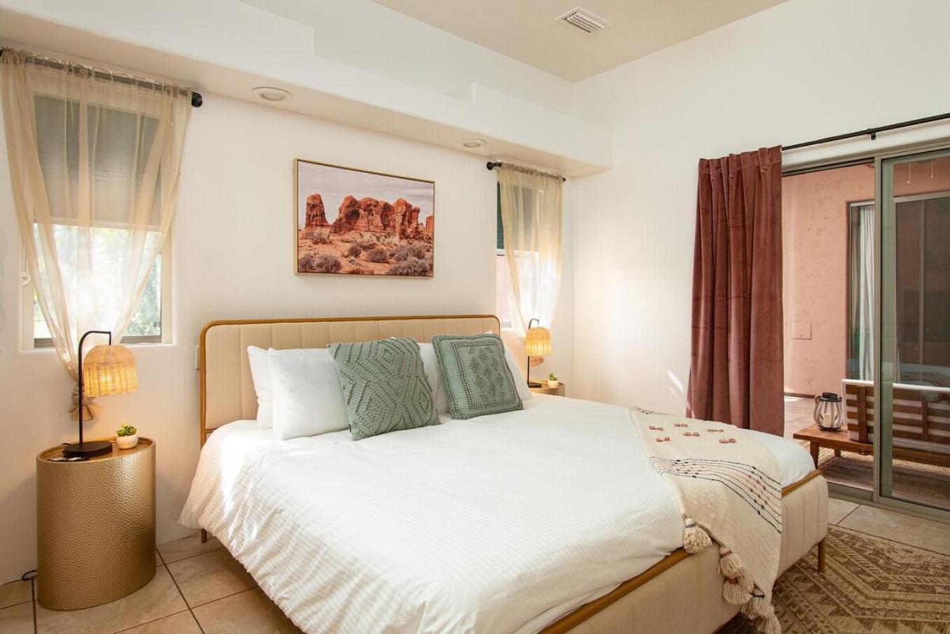 Holiday home Enchanted Adobe Hideaway Whot Tub & Giant Chess