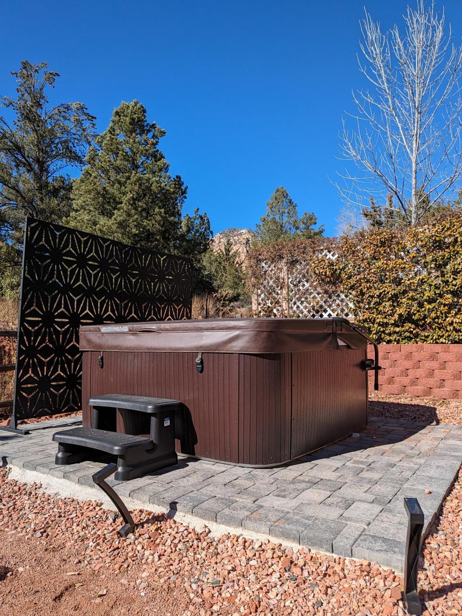 Enchanted Adobe Hideaway Whot Tub & Giant Chess * Sedona