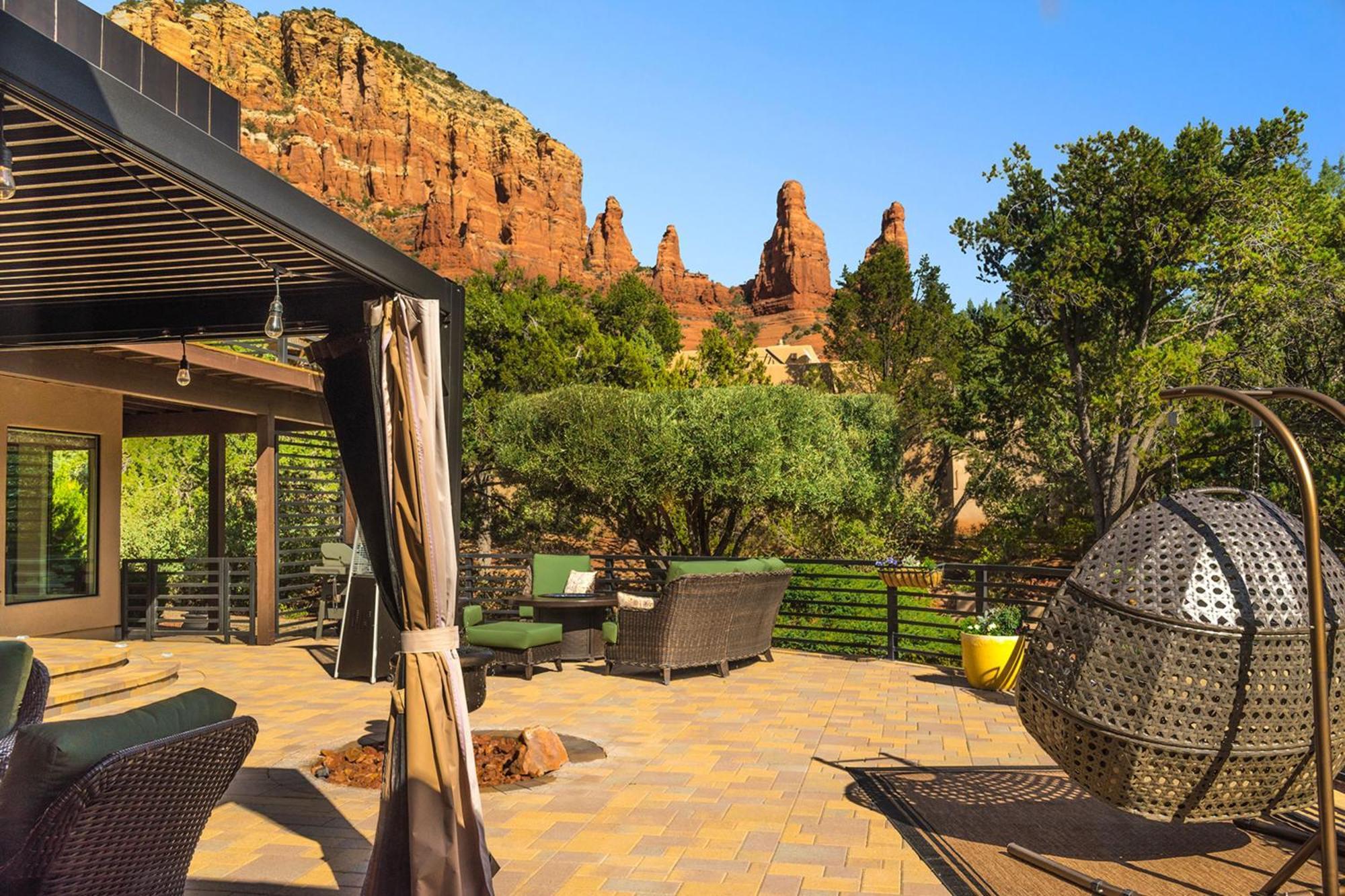 Holiday home Stunning With Red Rock Views And Fire Pit!
