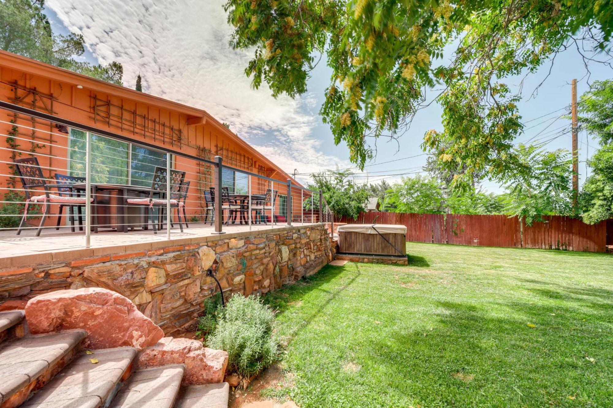 Pet-friendly Hot Tub, Walk To Trails! Sedona