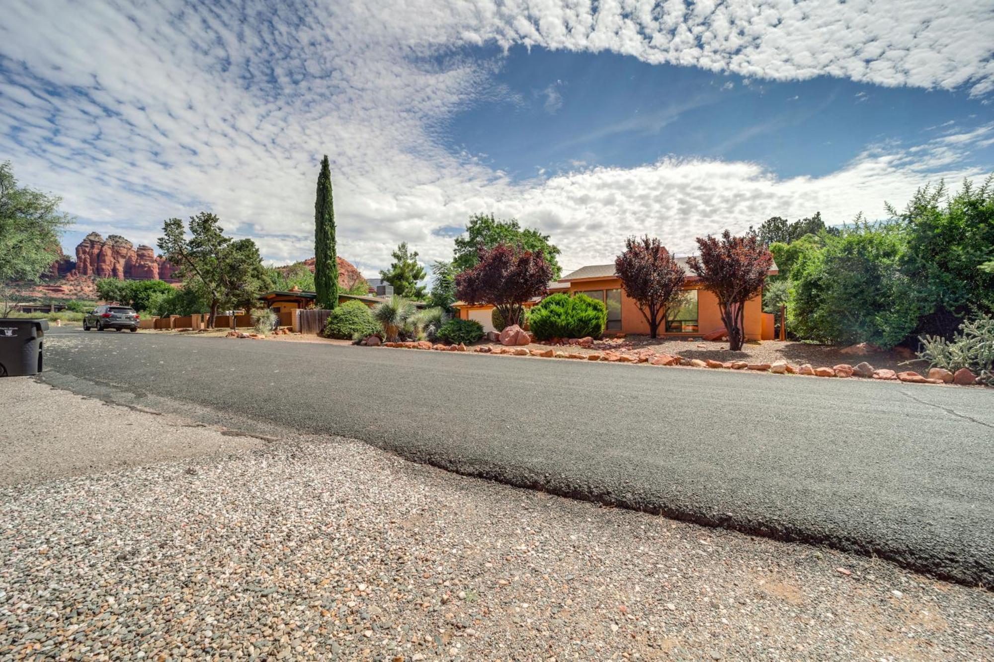 Pet-friendly Hot Tub, Walk To Trails!