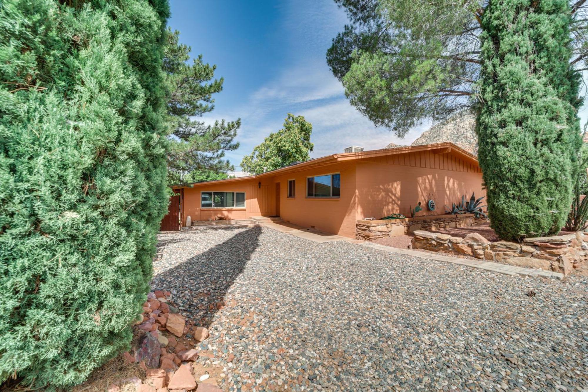 Holiday home Pet-friendly Hot Tub, Walk To Trails! Sedona