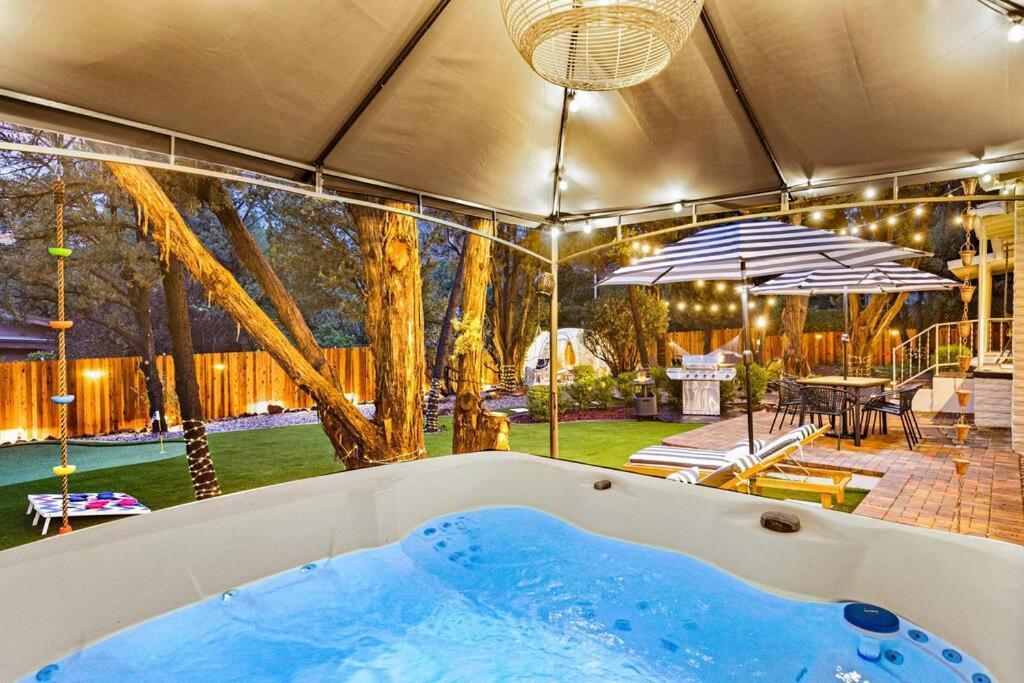 *new* The Villa: Backyard/hot Tub/golf Sedona