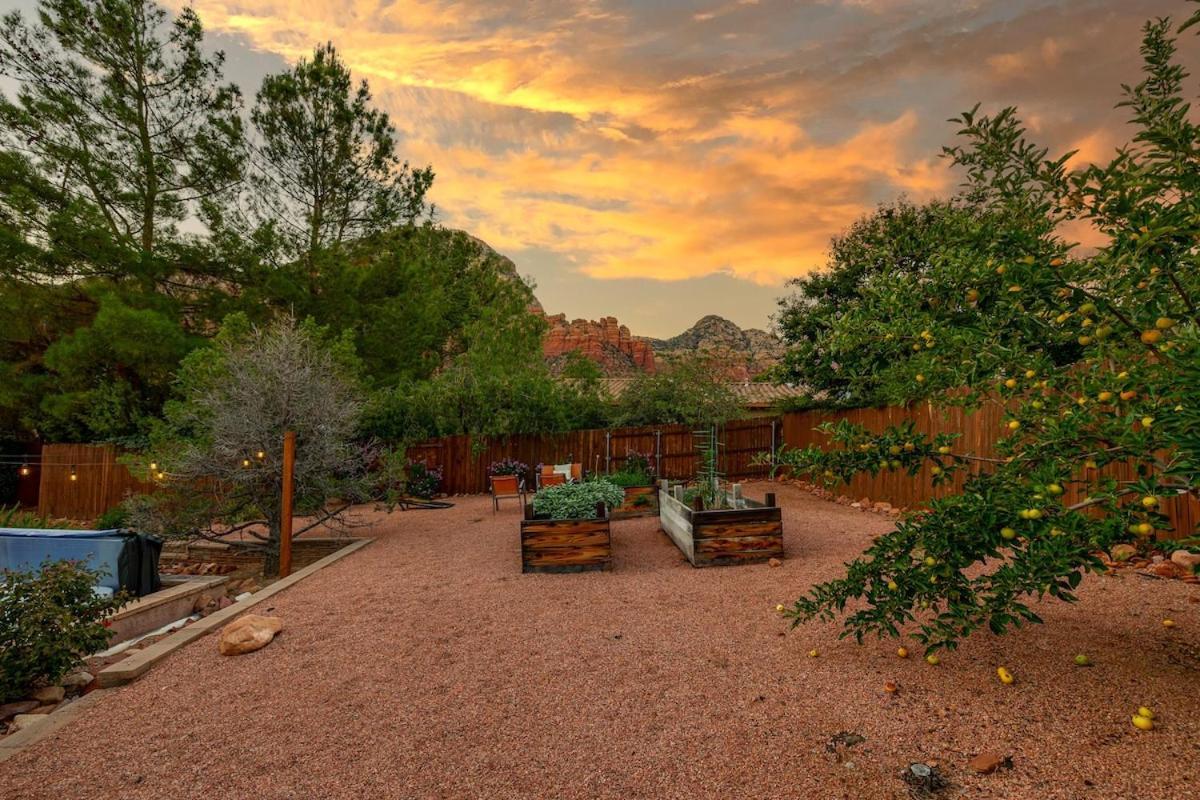Holiday home New The Andante With Spectacular Backyard Oasis Sedona
