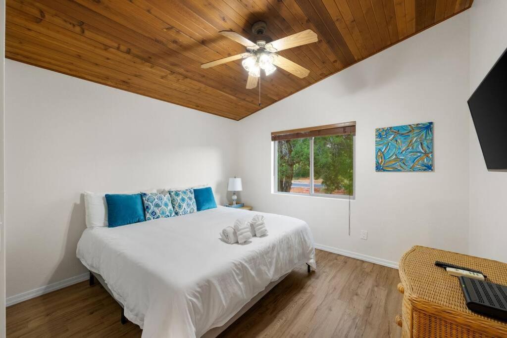 Awesome Castle Rock View! Holiday home