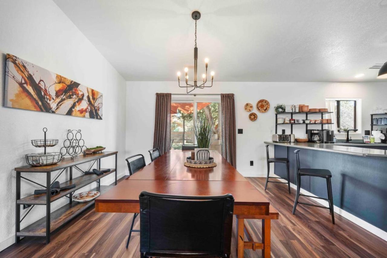 Perfect 3br Minutes To Coffee Pot Trails Holiday home