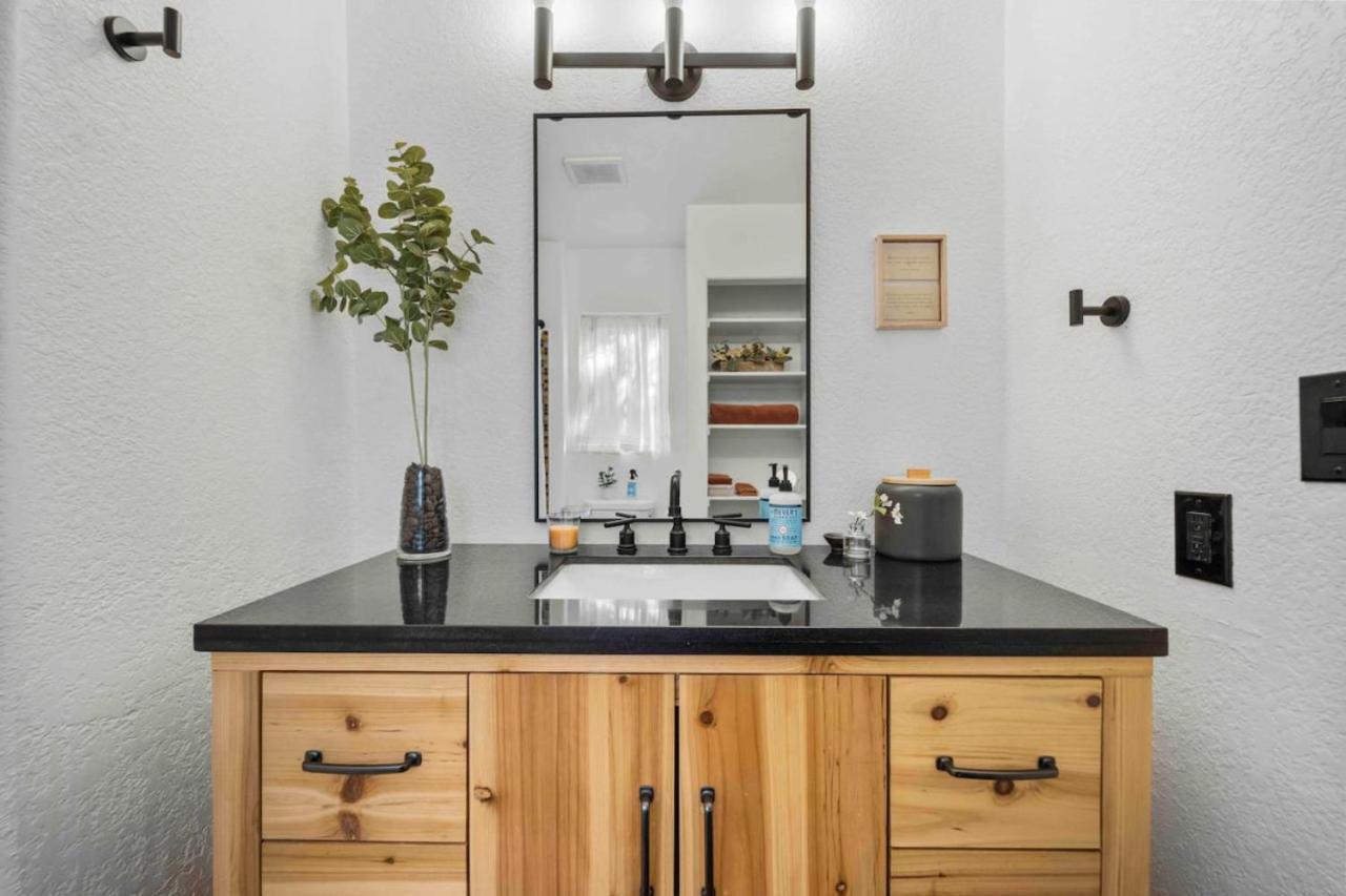 Holiday home Perfect 3br Minutes To Coffee Pot Trails