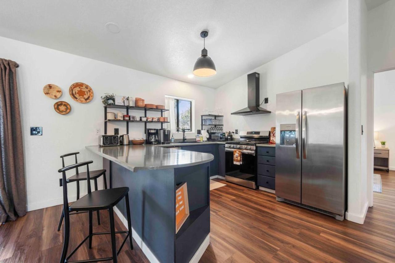 Perfect 3br Minutes To Coffee Pot Trails *