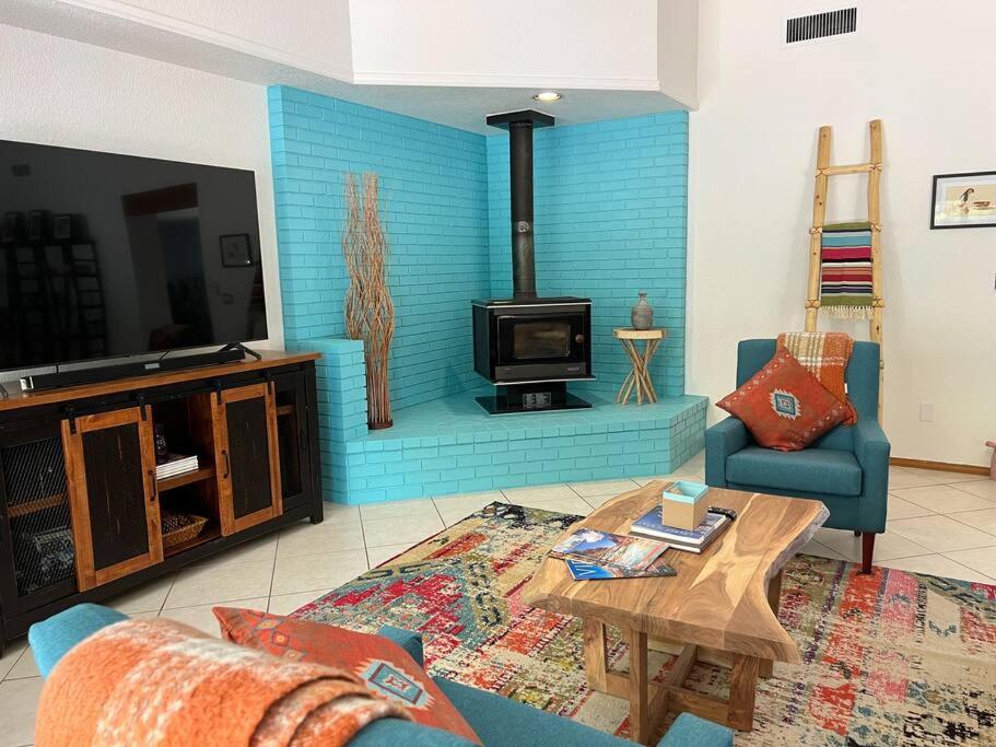 Southwest Gem -perfectly Placed For Hikes And Fun *