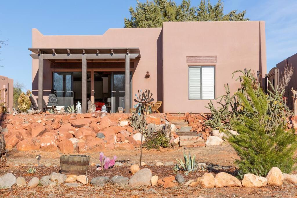 Zen Calling, Look Inside Private For 6 Holiday home Sedona