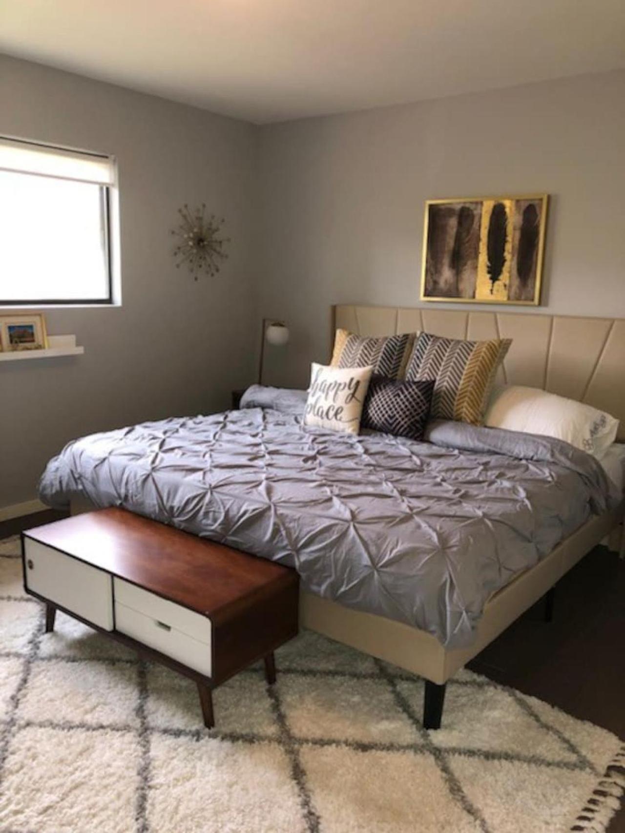 Quaint Uptown Walking Distance To Shops Holiday home