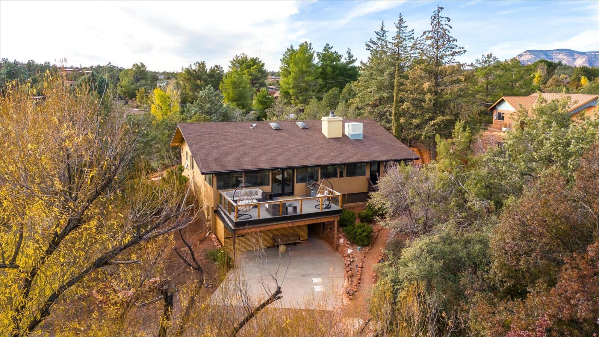 Holiday home Huge Compound Gym Two Spas Casitas Pond Sedona