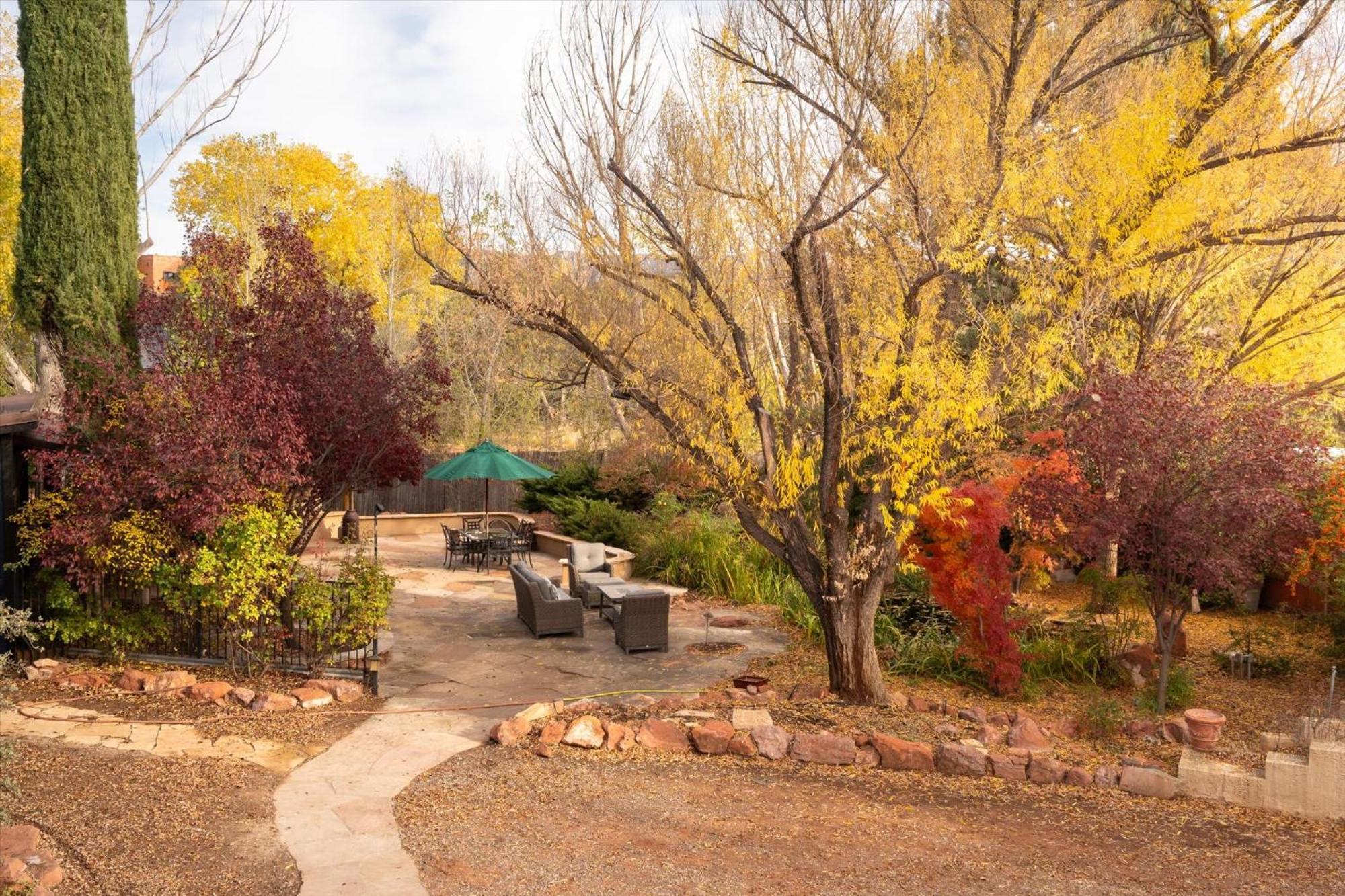 Huge Compound Gym Two Spas Casitas Pond Sedona