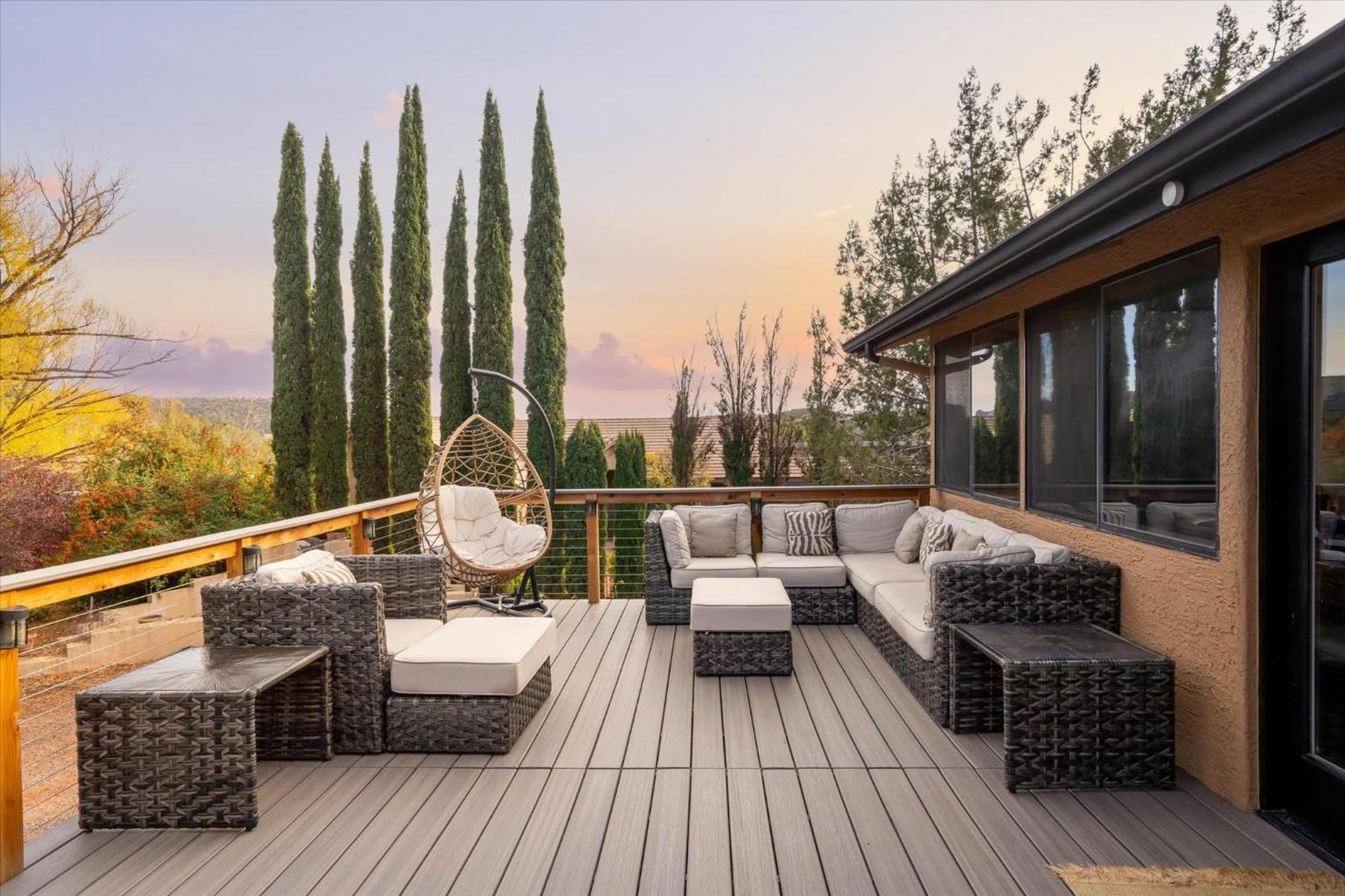 Huge Compound Gym Two Spas Casitas Pond *