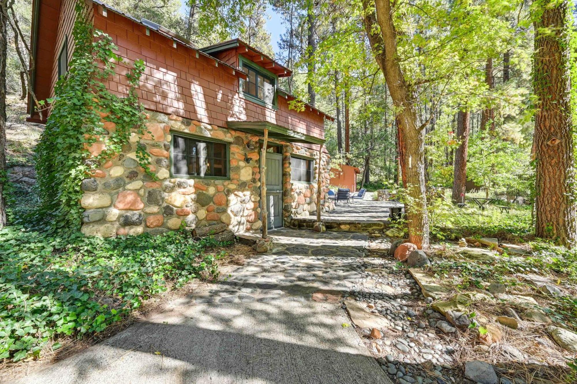 Peaceful Retreat With Patio And Mtn Views! Apartment *
