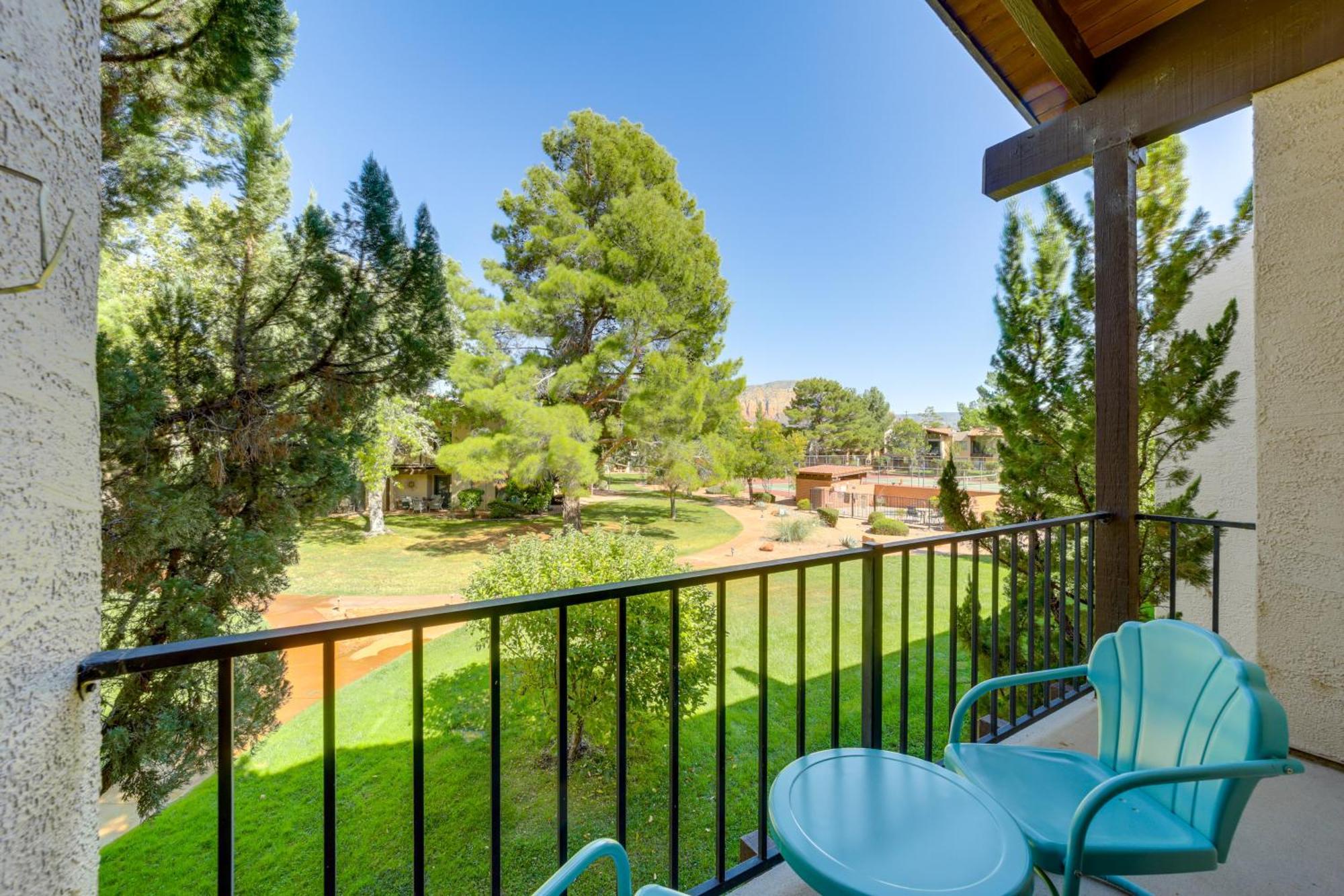 Mtn Views, Balcony And Hot Tub Access