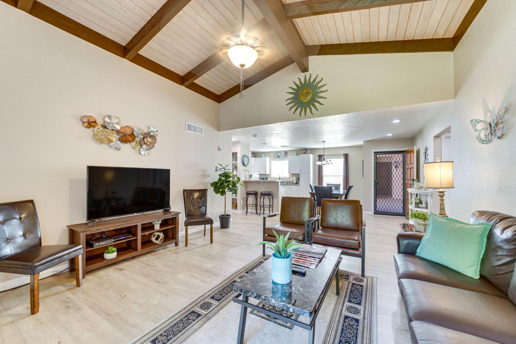 Apartment Mtn Views, Balcony And Hot Tub Access *
