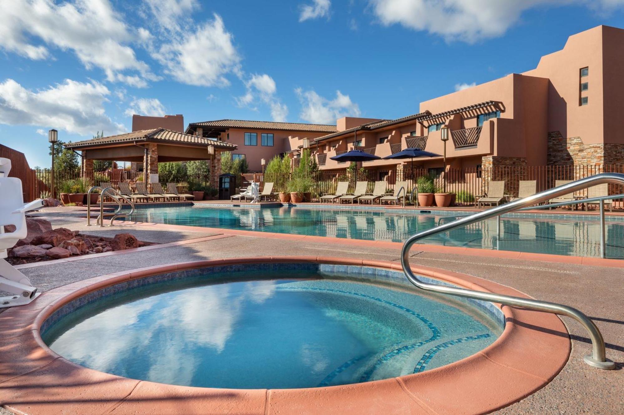 Hotel Courtyard By Marriott 3*