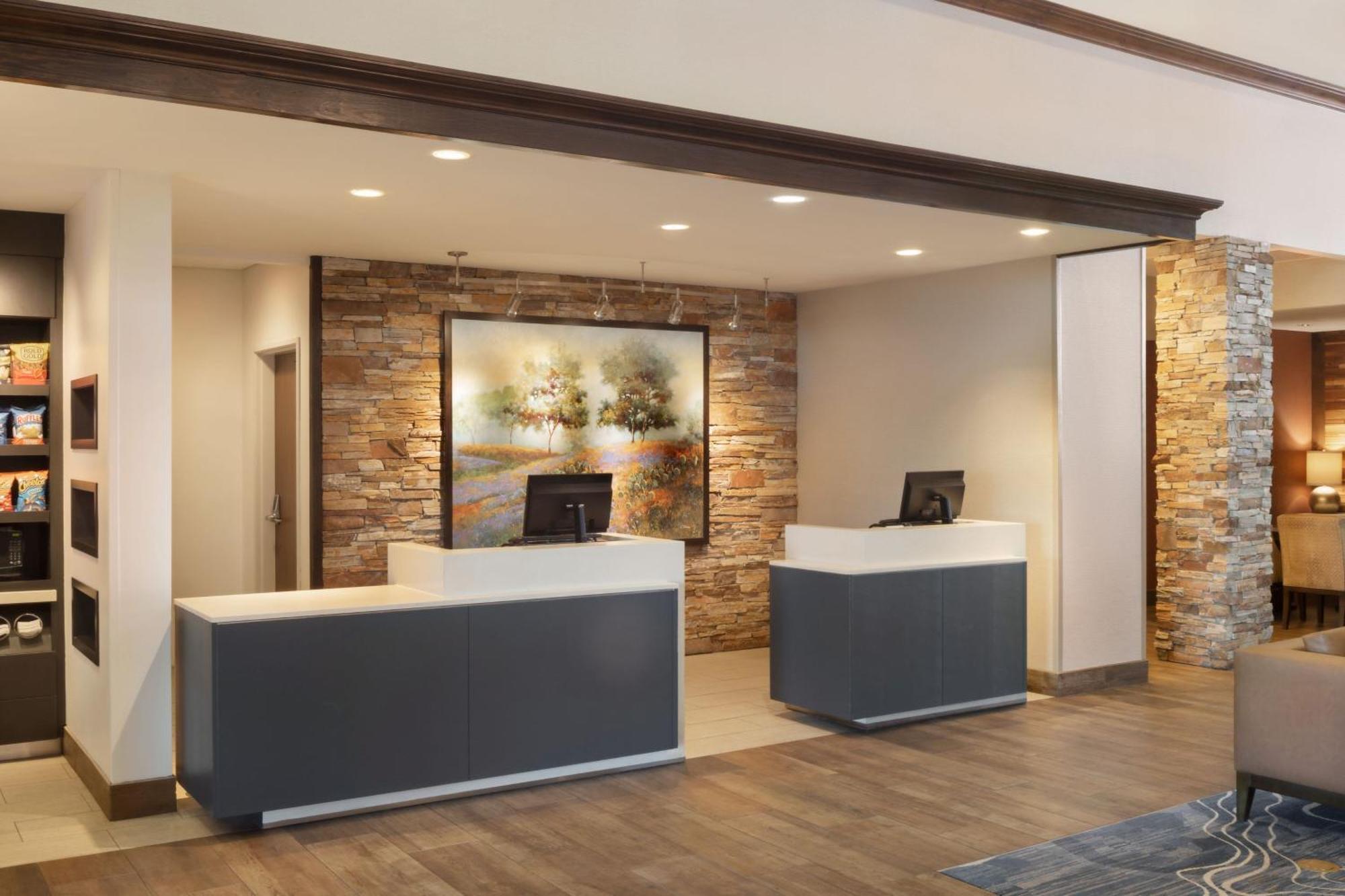 Courtyard By Marriott