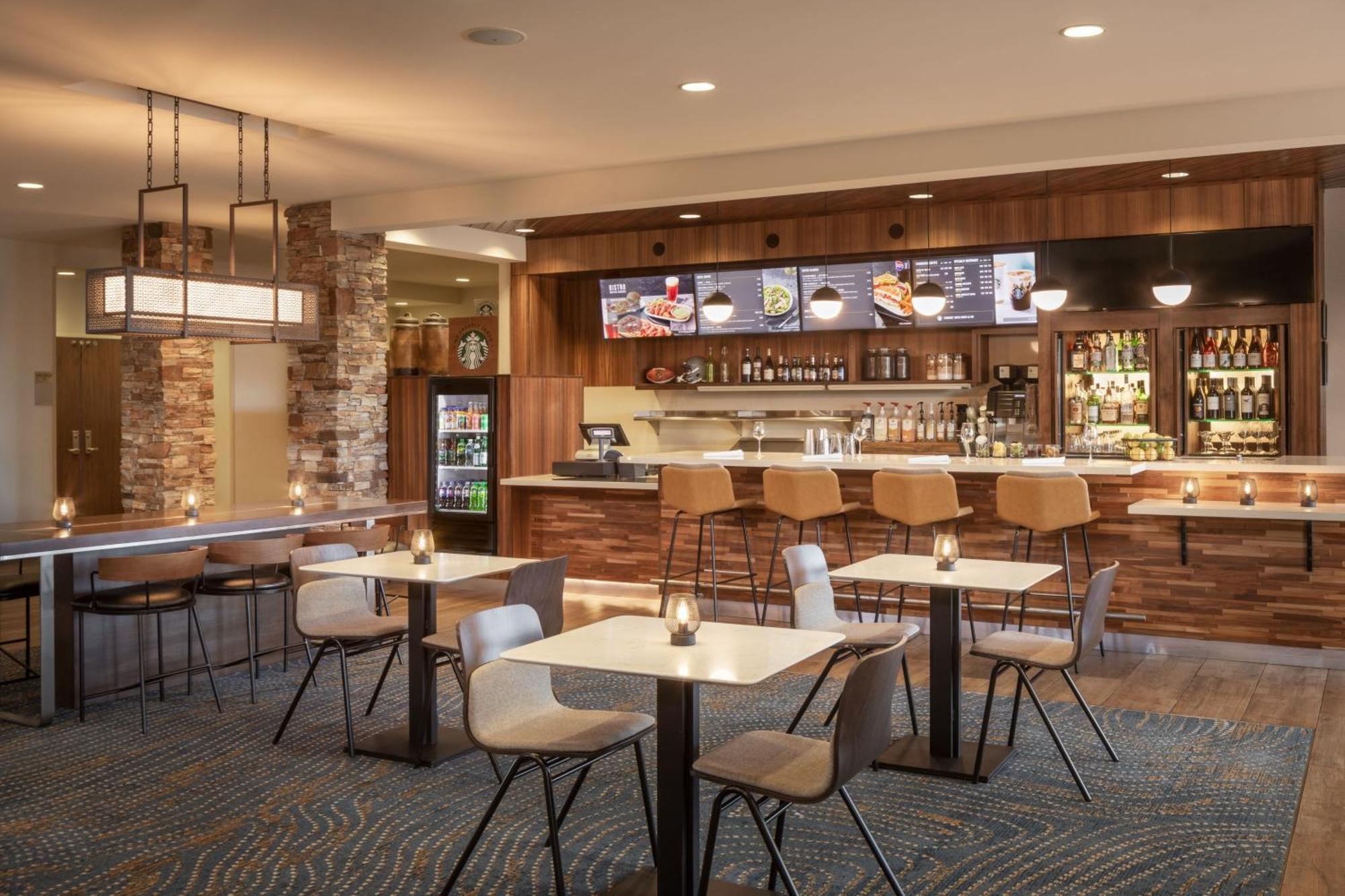 Hotel Courtyard By Marriott