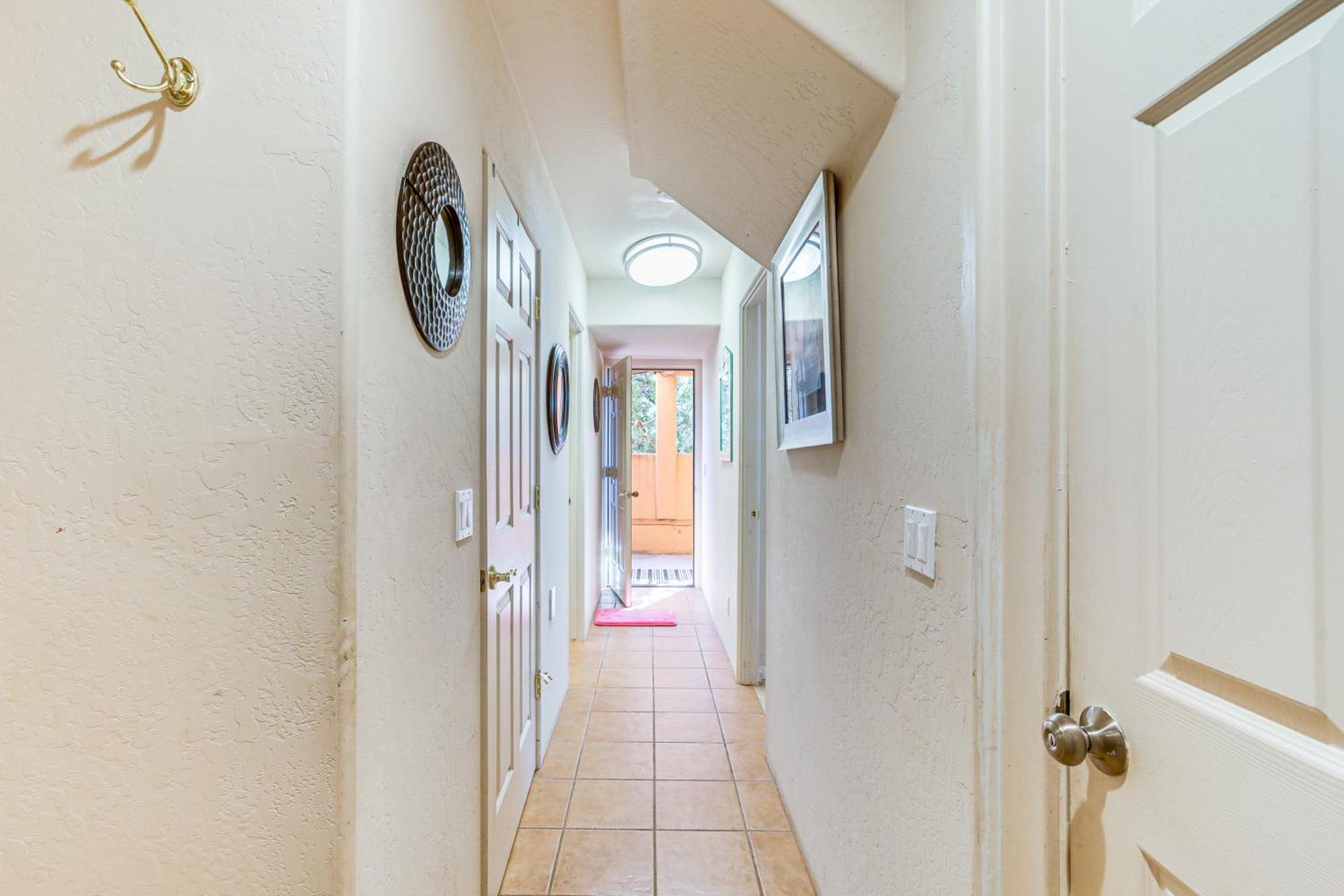Pet-friendly Getaway - 10 Mi To Downtown Apartment