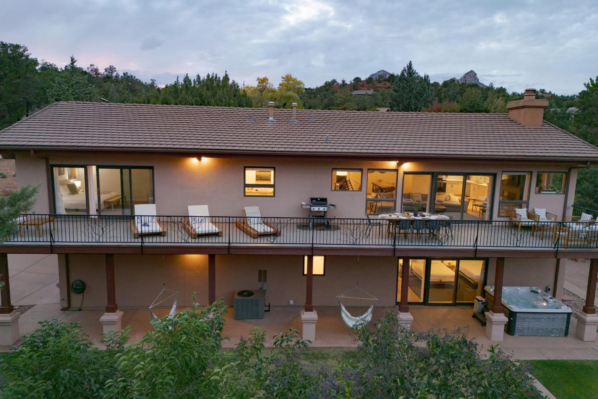 Sunrise By Avantstay Majestic Red Rocks Views~walk To Jordan Trailhead~peloton Bike~hot Tub~wifi