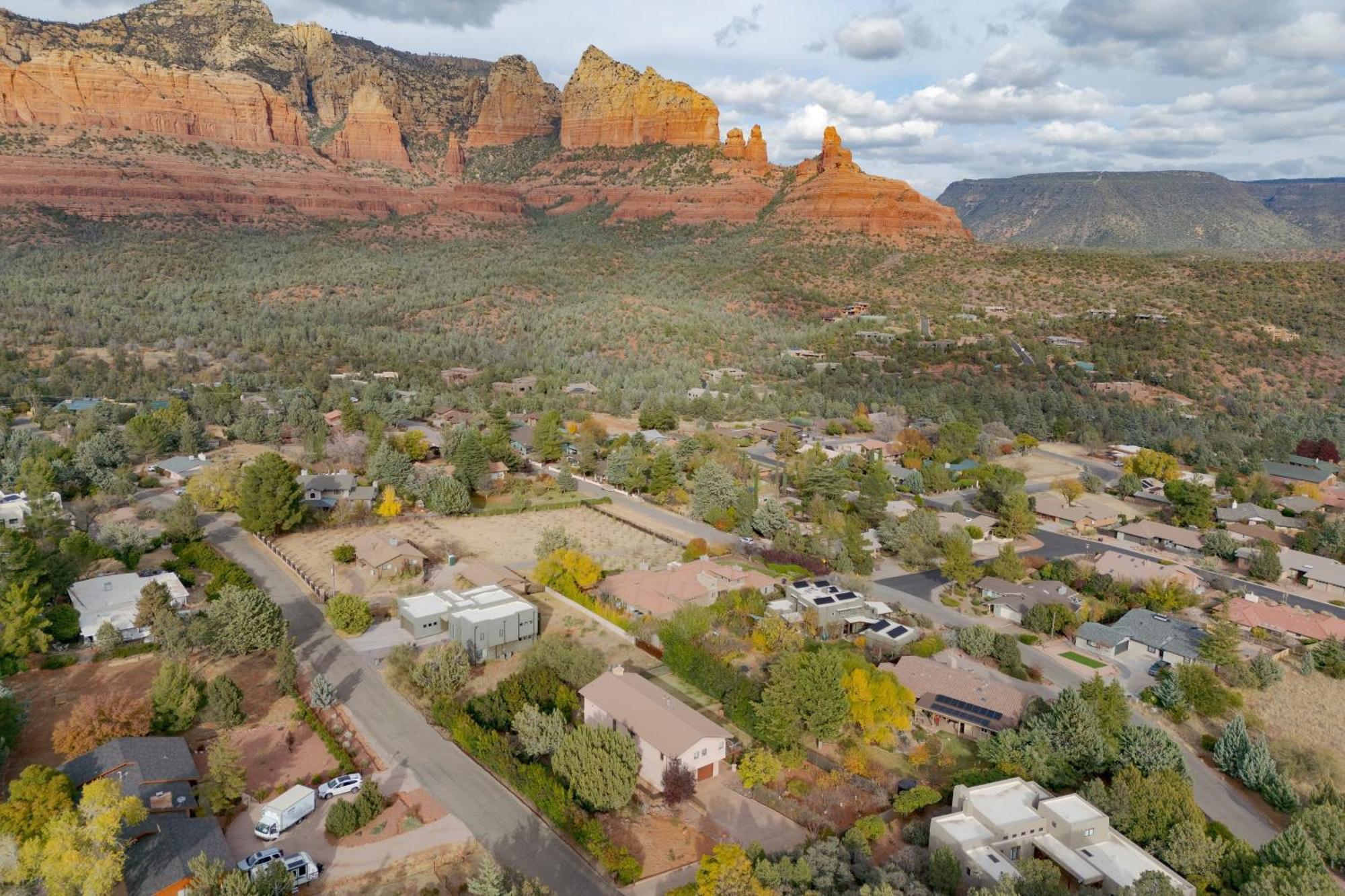 Sunrise By Avantstay Majestic Red Rocks Views~walk To Jordan Trailhead~peloton Bike~hot Tub~wifi *