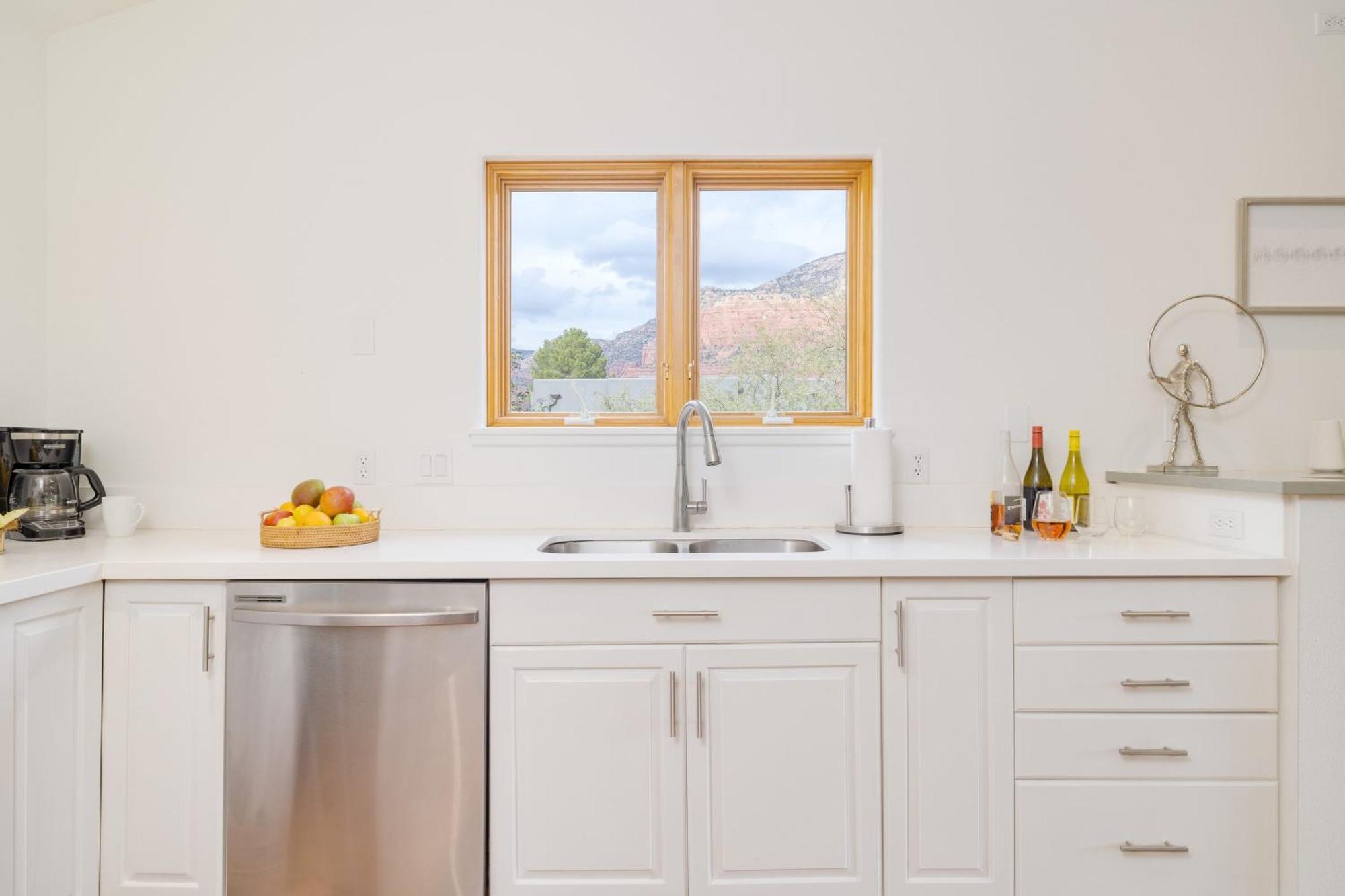 Sunrise By Avantstay Majestic Red Rocks Views~walk To Jordan Trailhead~peloton Bike~hot Tub~wifi Sedona