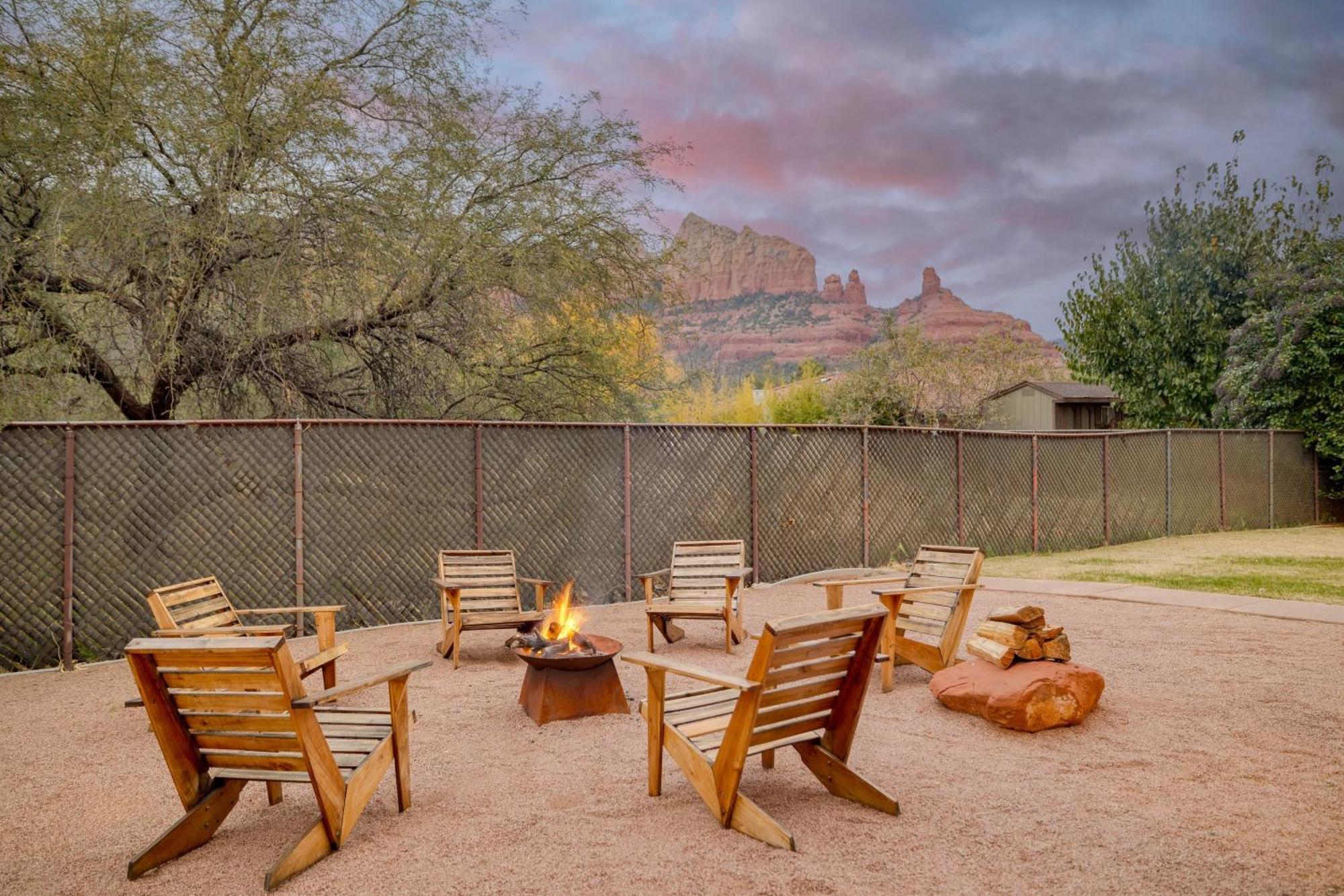 Sunrise By Avantstay Majestic Red Rocks Views~walk To Jordan Trailhead~peloton Bike~hot Tub~wifi Sedona