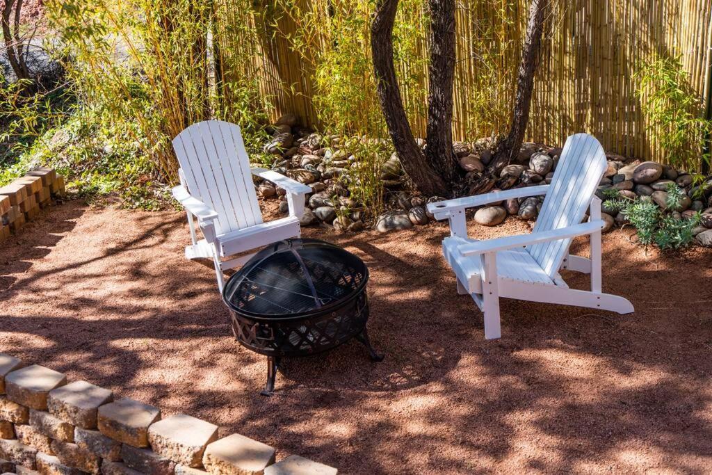 Artsy Half-house, Walk To Hiking Trails &wine Bars! Yard, Firepit * Sedona