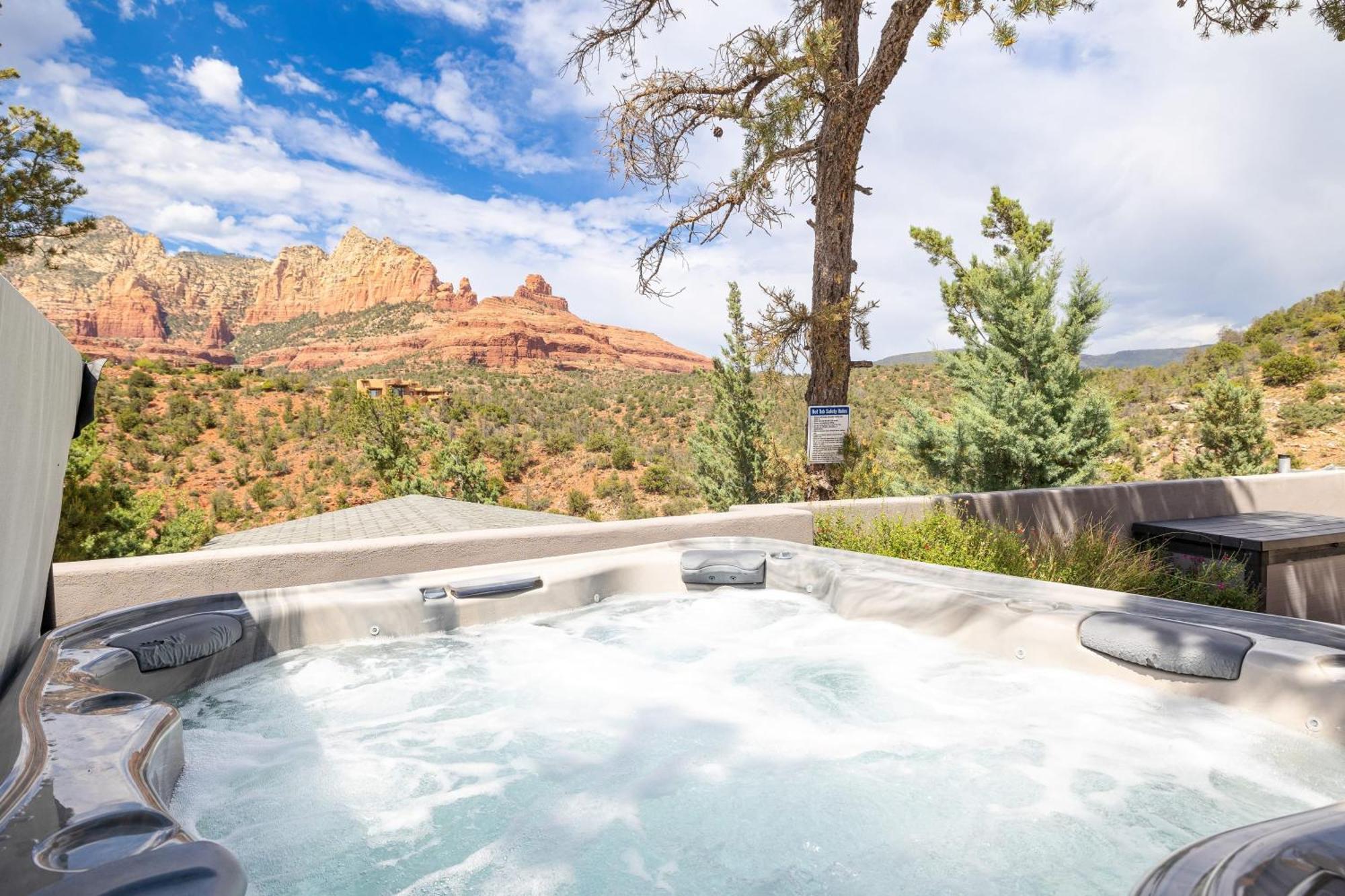 The Viewpoint By Avantstay Luxe Spaviews Holiday home
