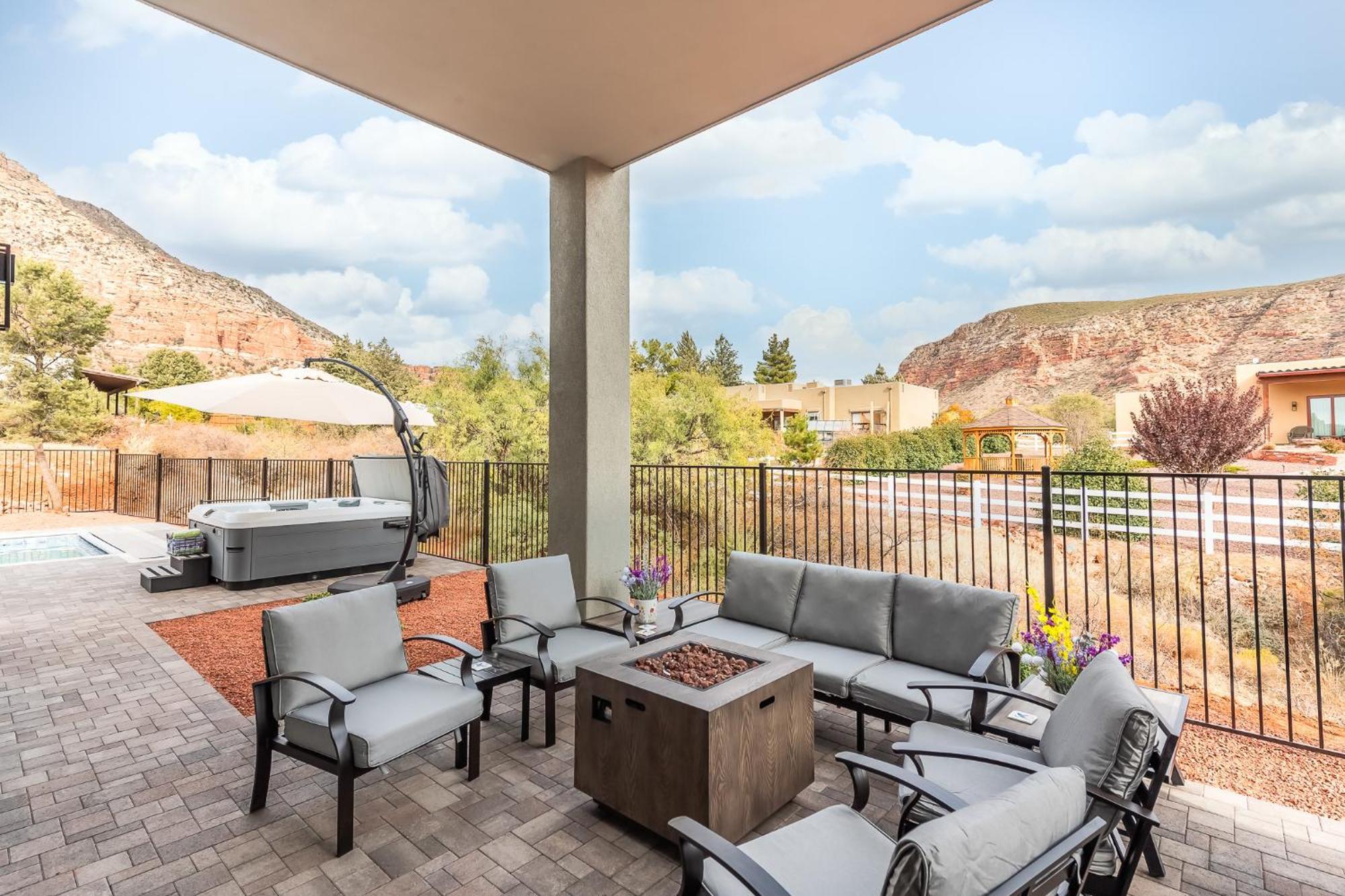 Villa Sanctuary Luxury Pool &