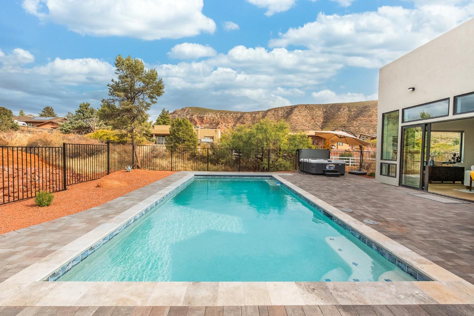Sanctuary Luxury Pool & Sedona