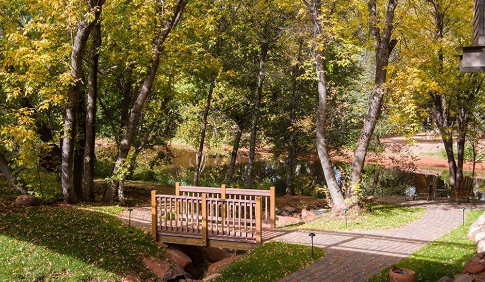 Above Oak Creek Inn