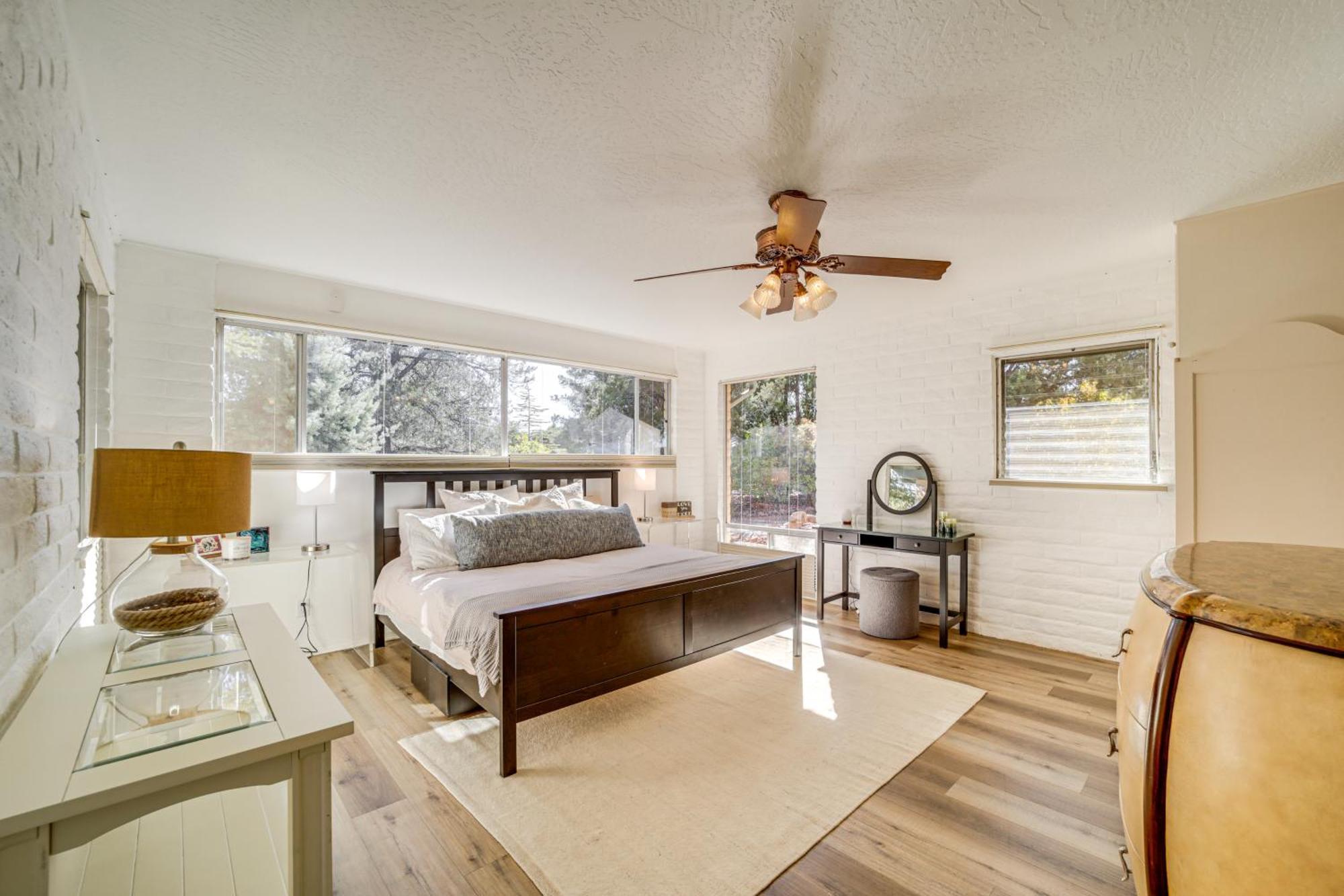 Secluded Retreat With Red Rock Views!