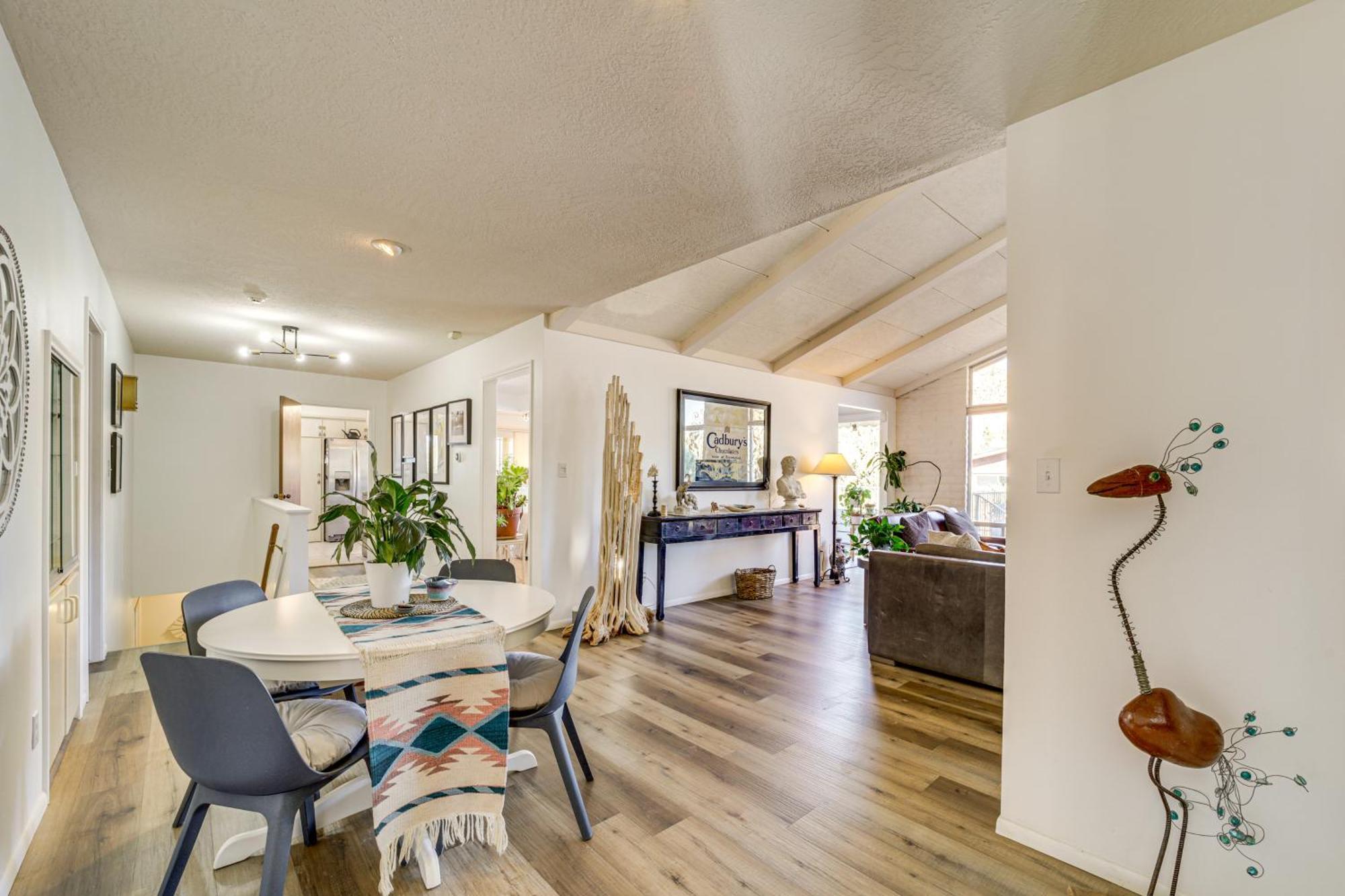 Secluded Retreat With Red Rock Views! *