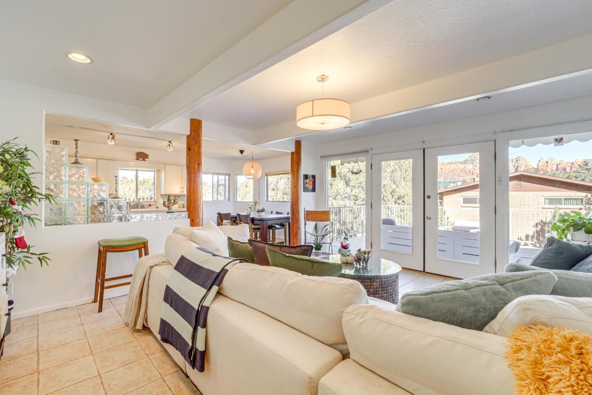 Secluded Retreat With Red Rock Views! Holiday home Sedona