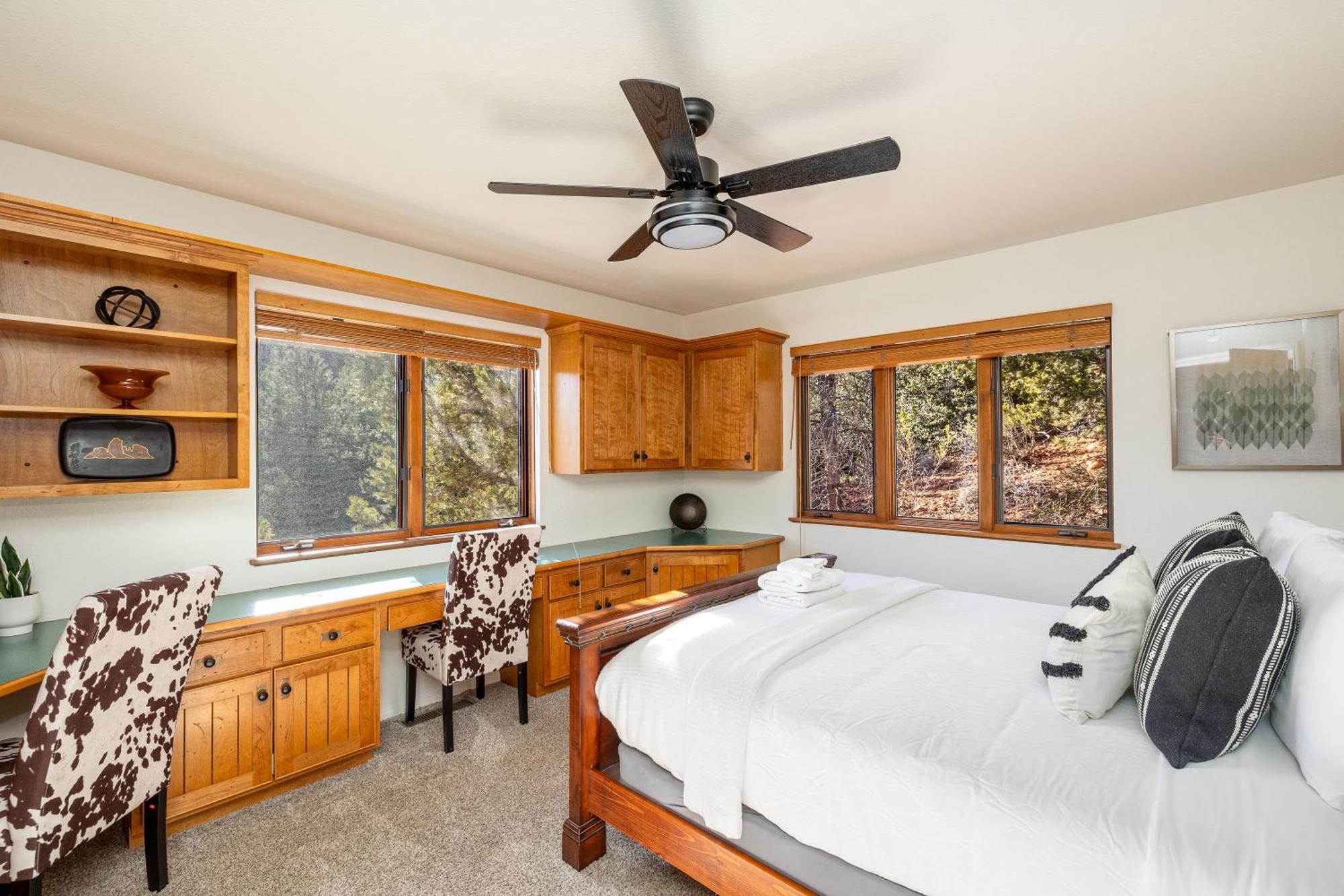 Breathtaking Views Hiking Hot Tub Holiday home *